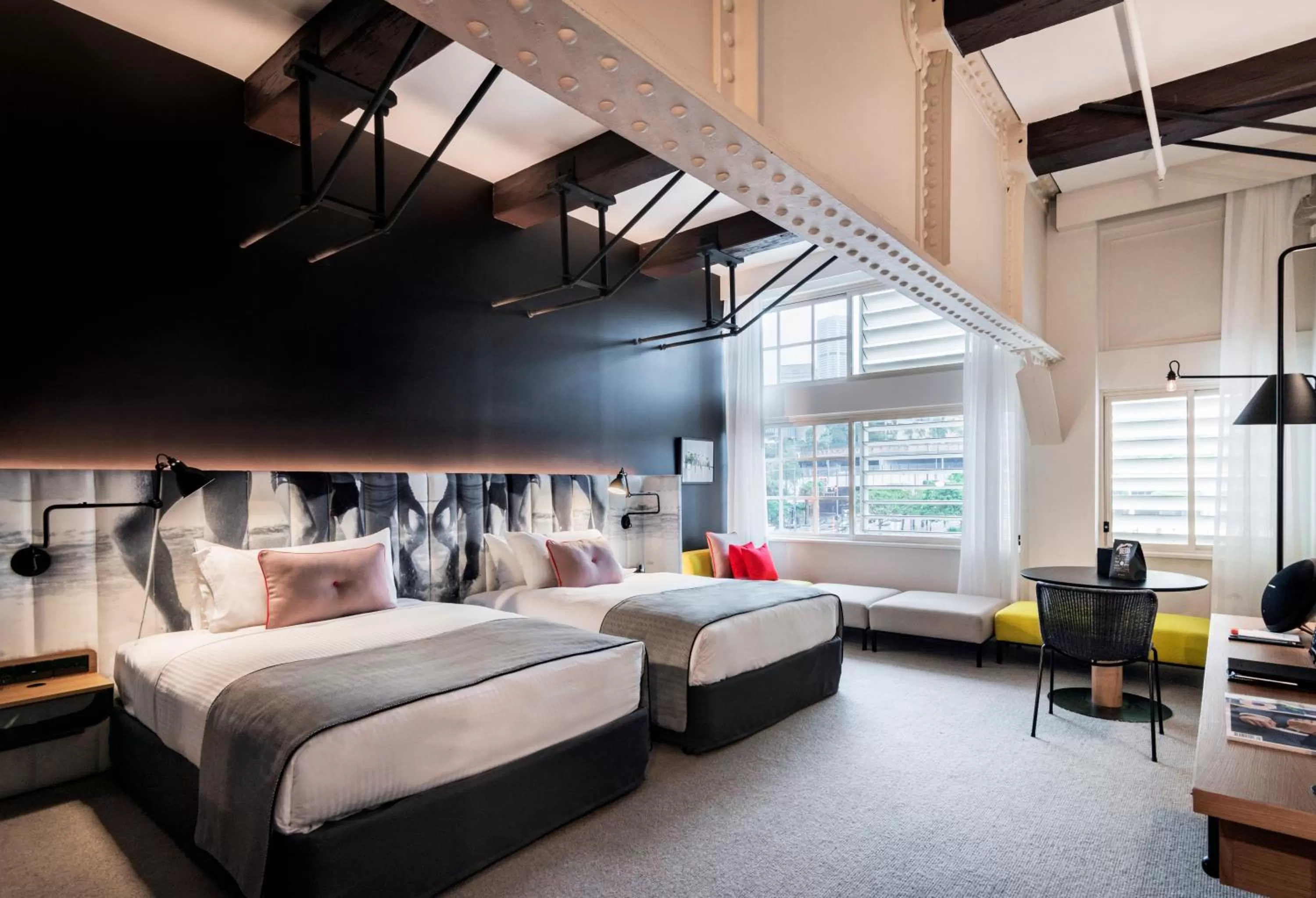 Cityvoo - Luxury Twin Room in Ovolo Sydney Woolloomooloo, a Wyndham Hotel