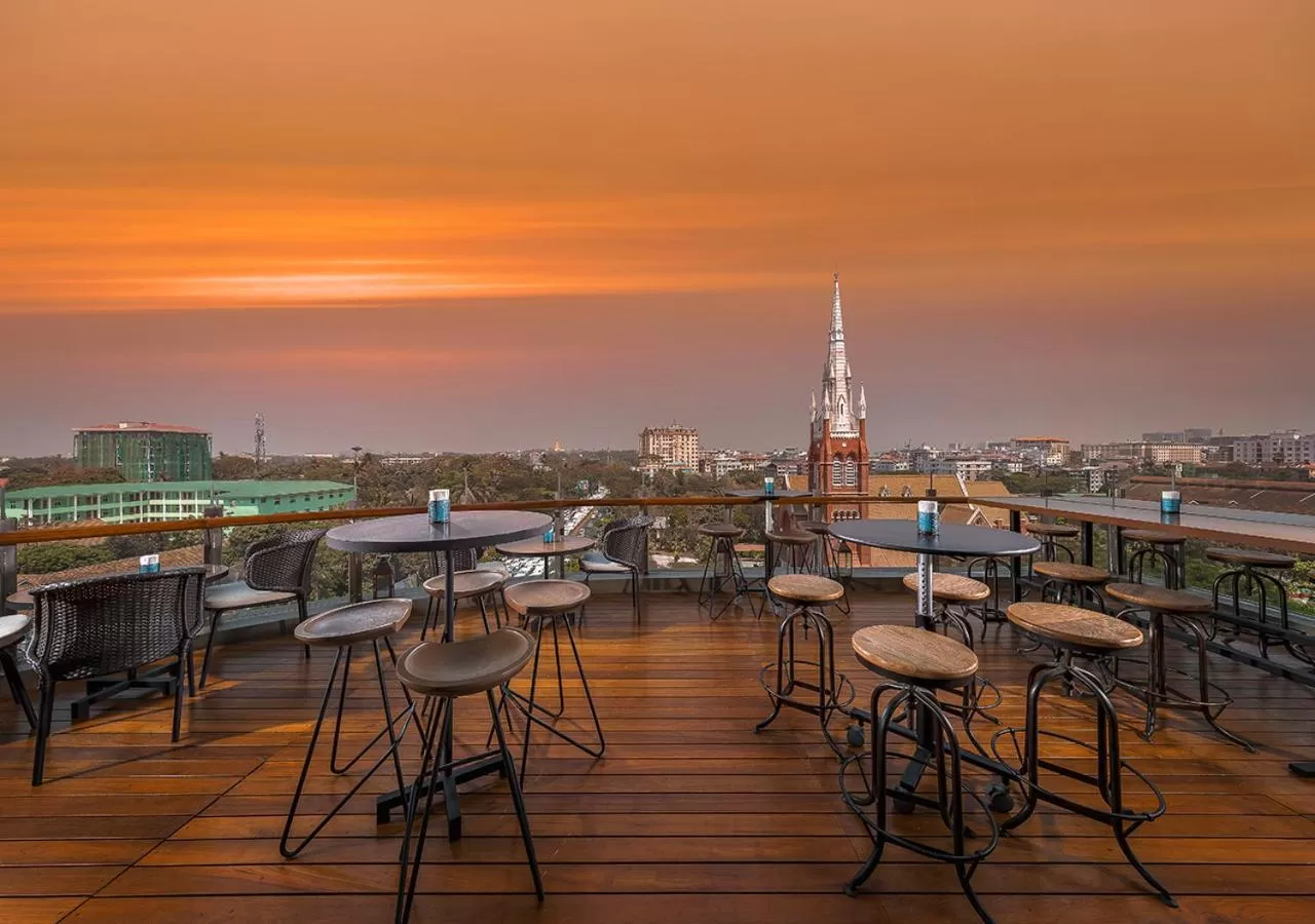 Restaurant/places to eat in Pan Pacific Yangon