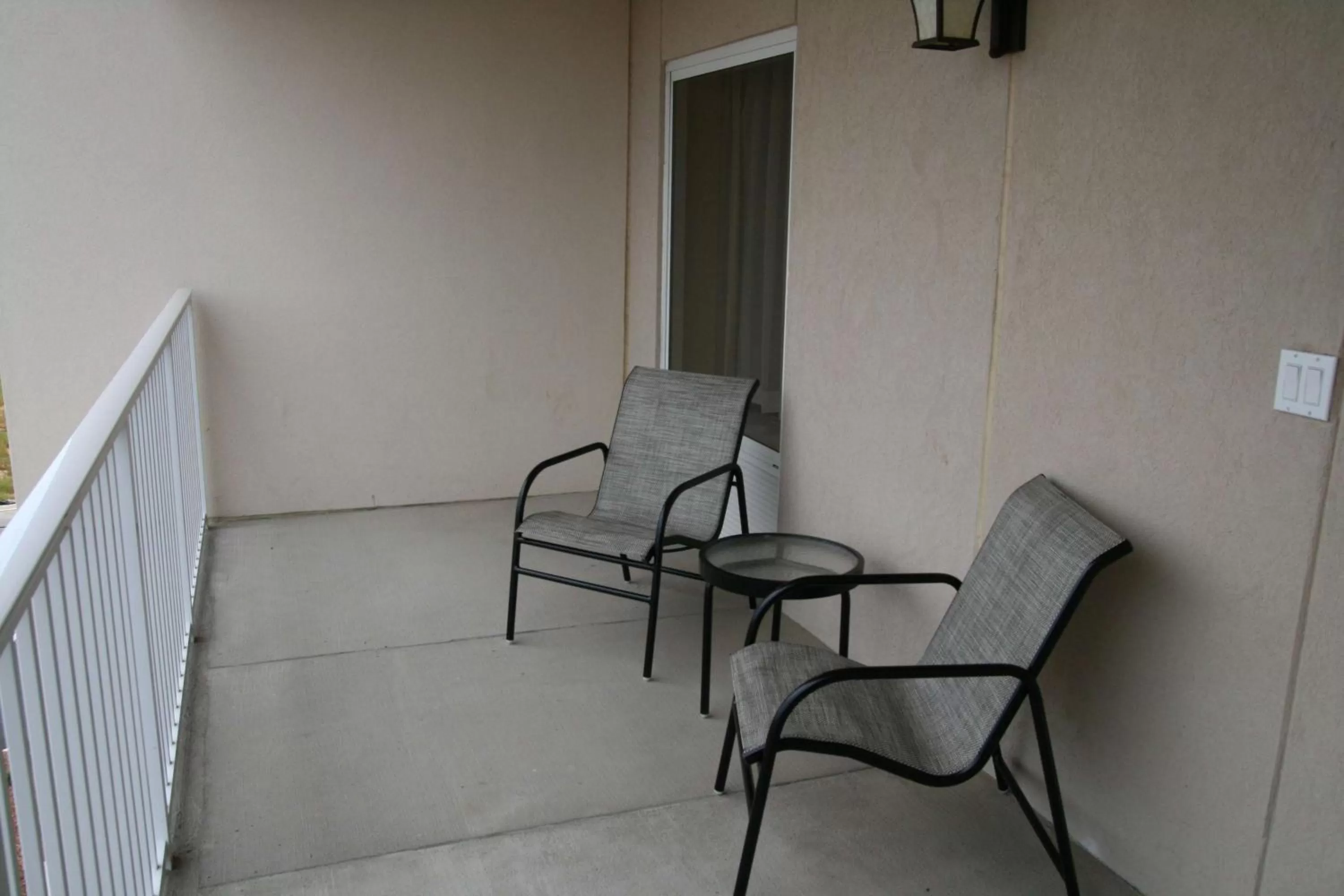 King Studio with Balcony - Non-Smoking in Hampton Inn & Suites Lanett/West Point