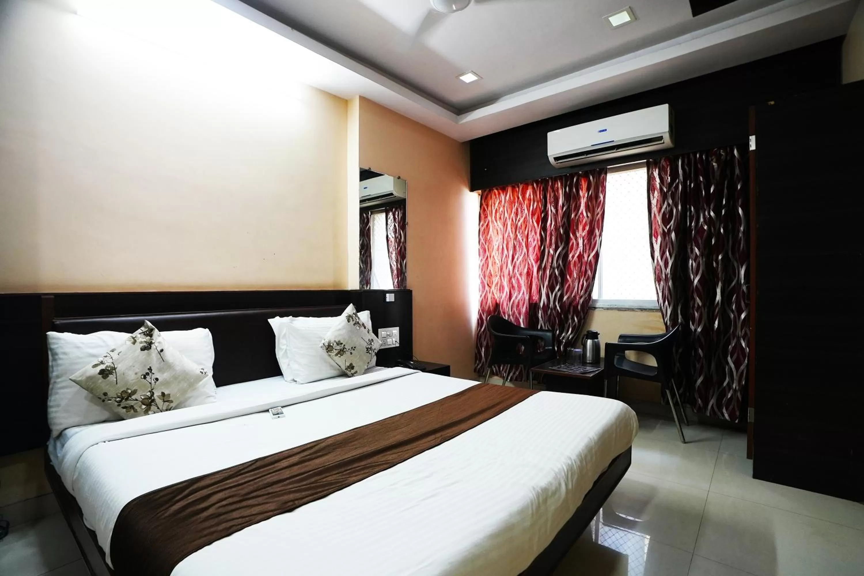 Deluxe Room in Hotel Madurai