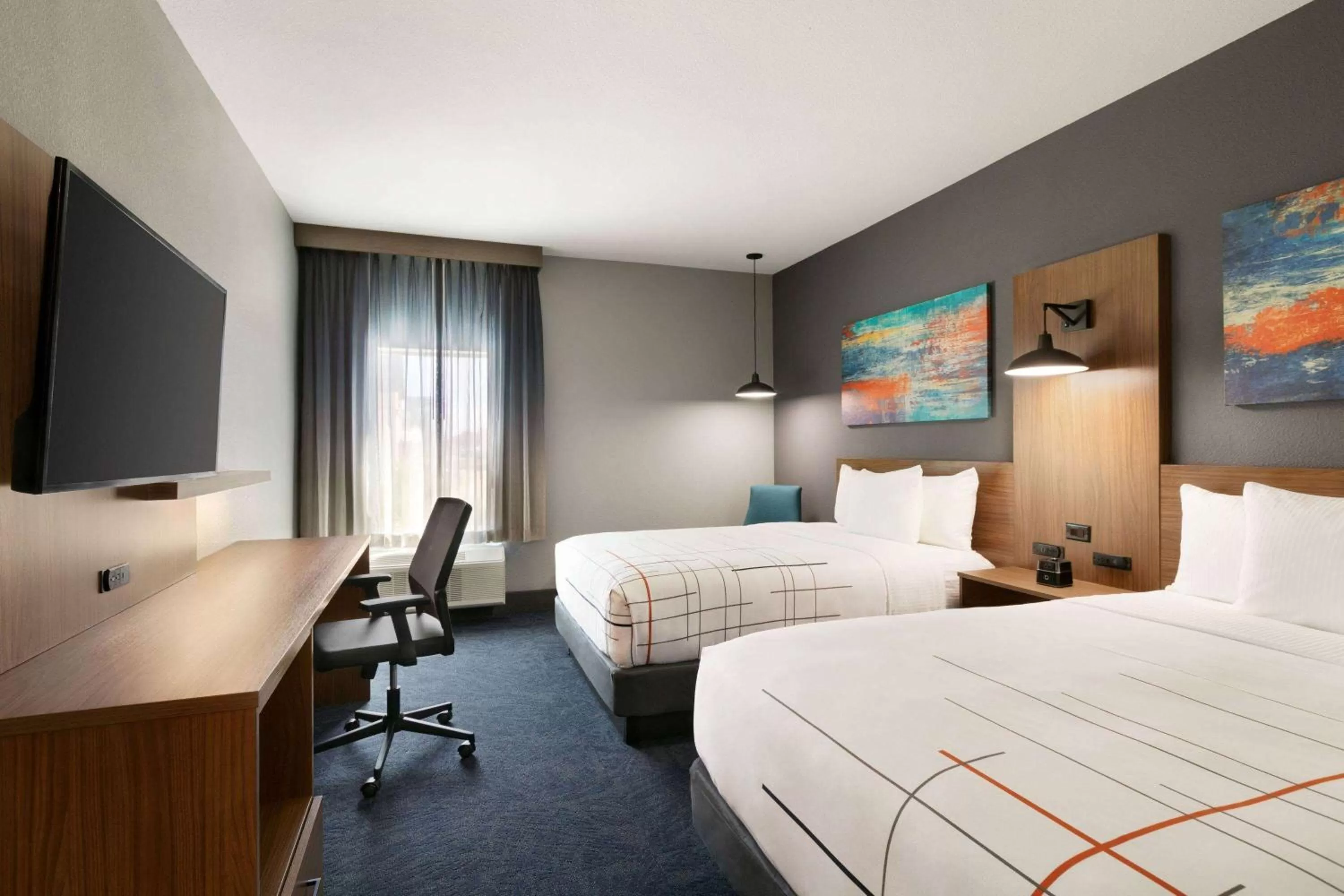 Queen Room with Two Queen Beds - Non-Smoking in La Quinta Inn & Suites by Wyndham College Station North