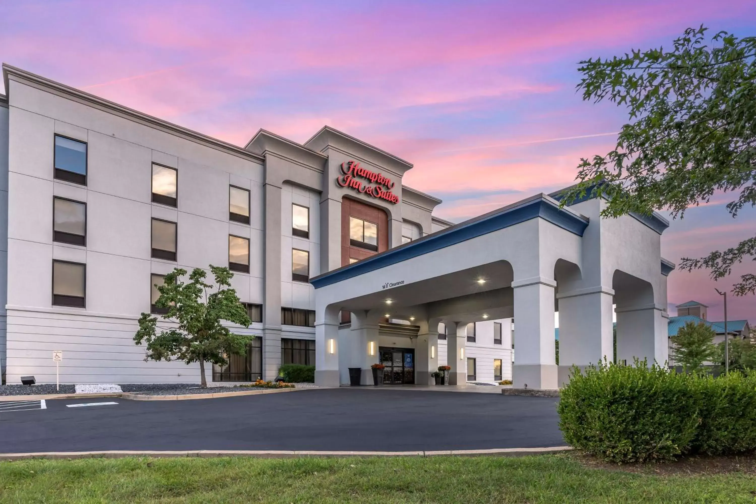 Hampton Inn & Suites Louisville East Hampton Inn & Suites Louisville East