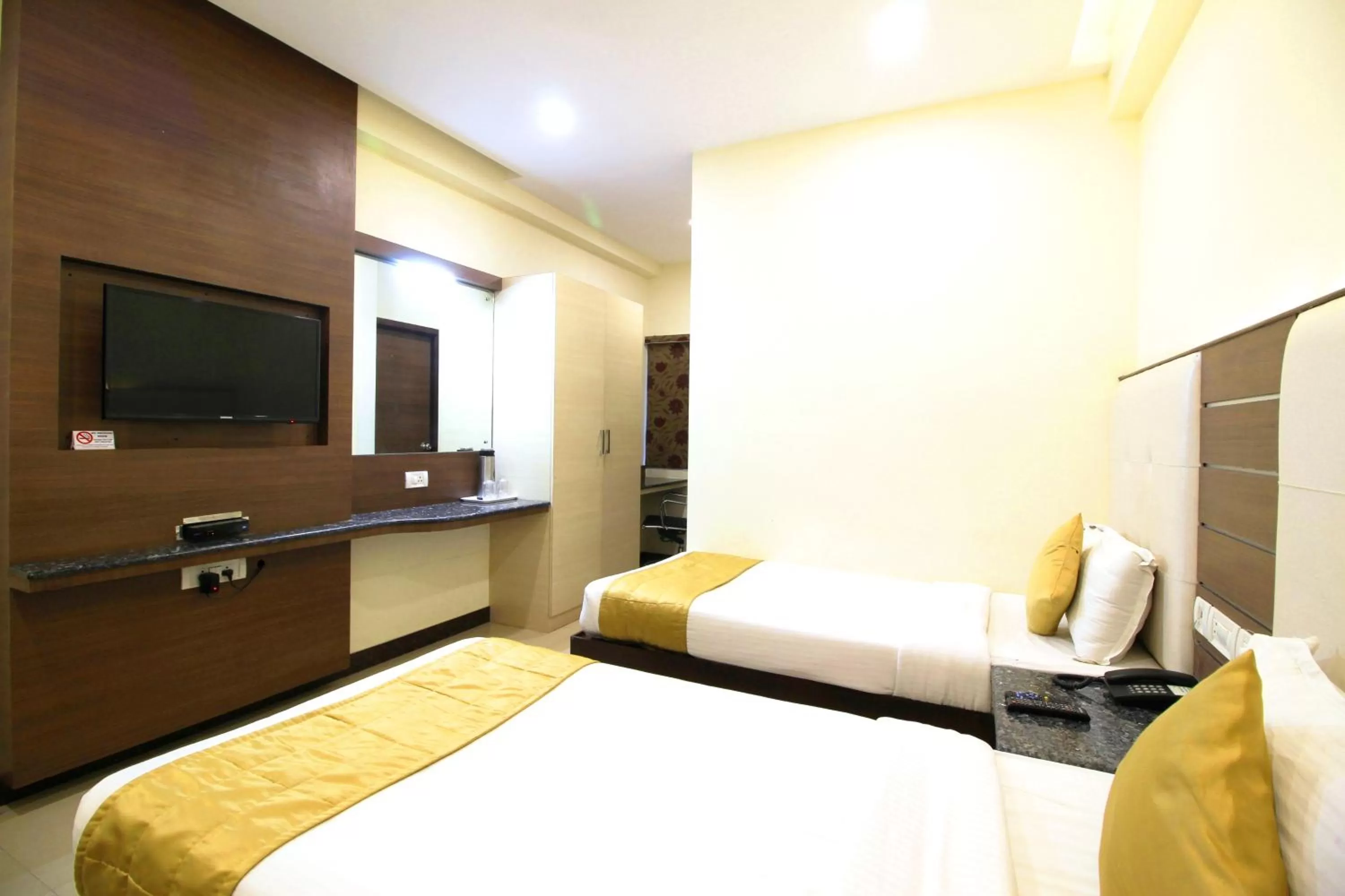 Deluxe Double Room - single occupancy in Saibala Grand Airport Hotel