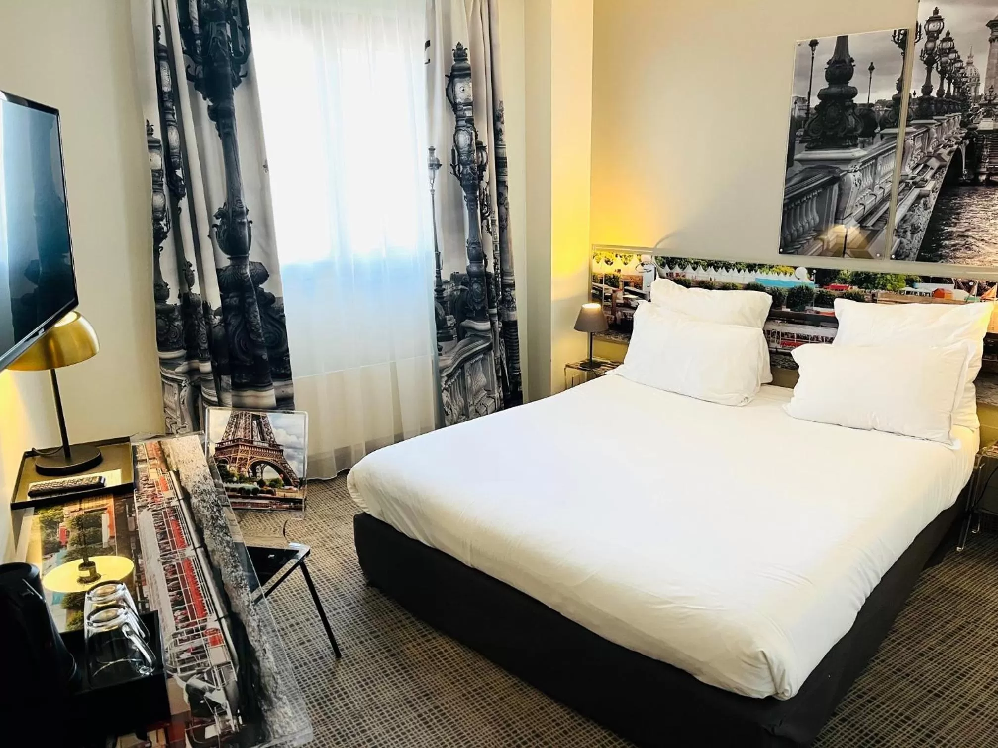 Superior Double Room in Hotel Le Cardinal Rueil Centre