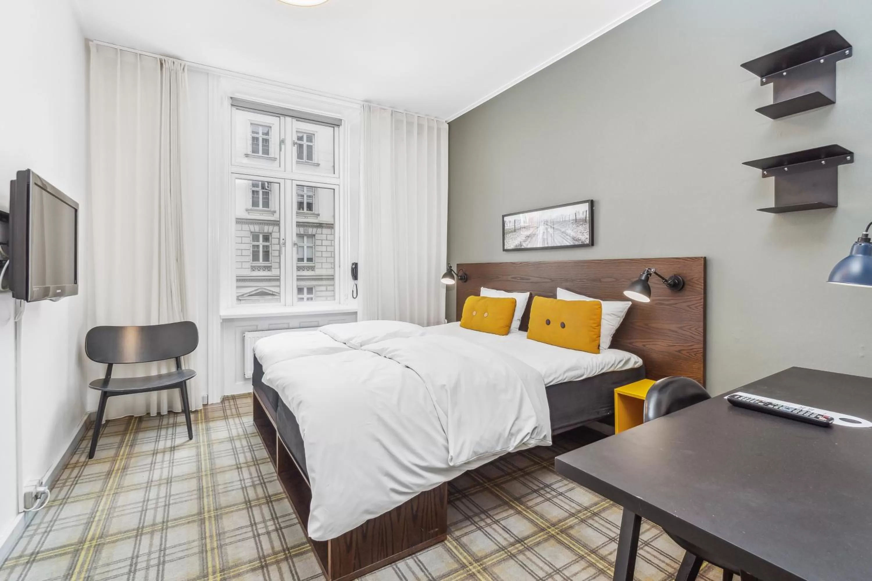 Medium Room in Ibsens Hotel