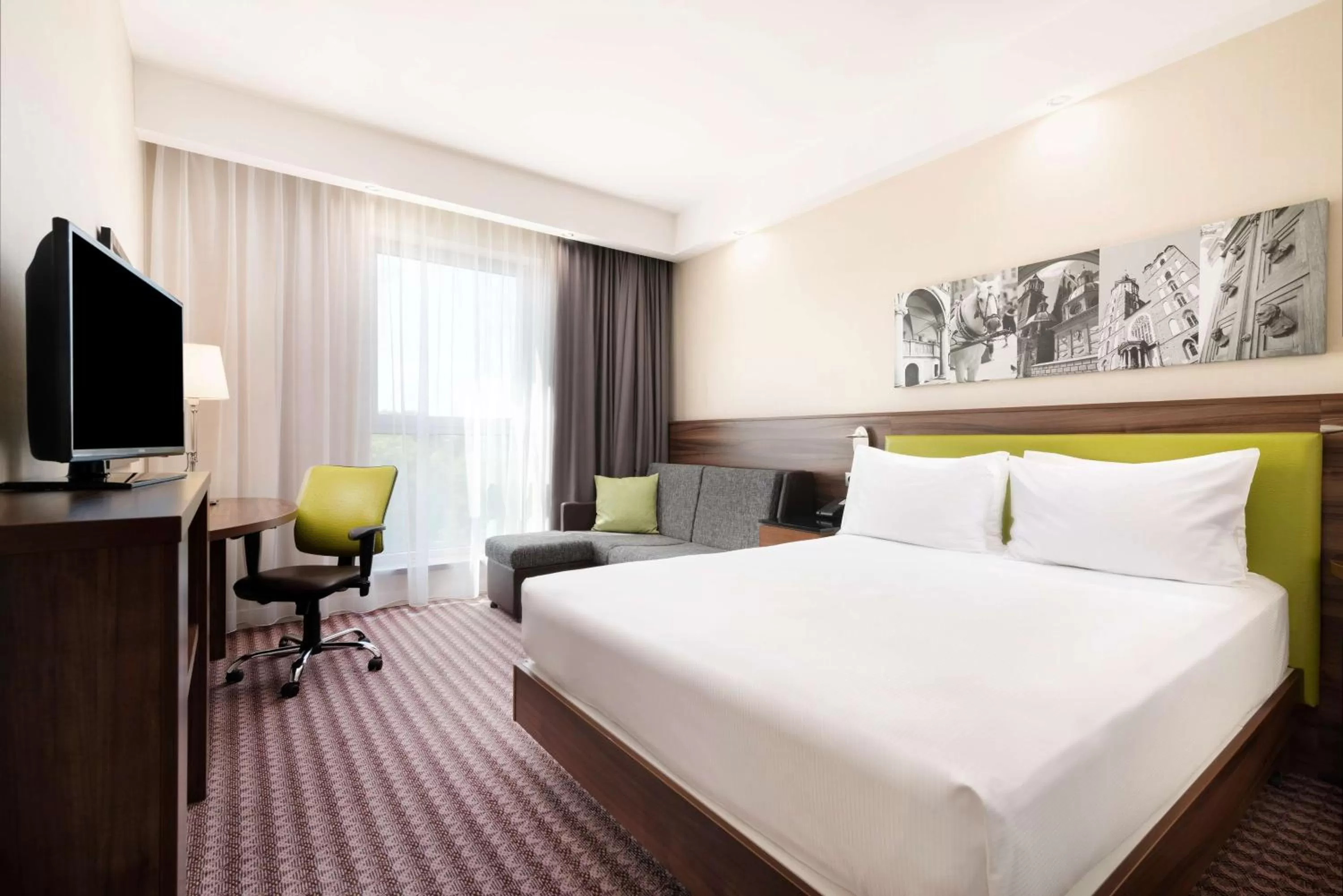 Queen Room with Sofa Bed in Hampton by Hilton Krakow
