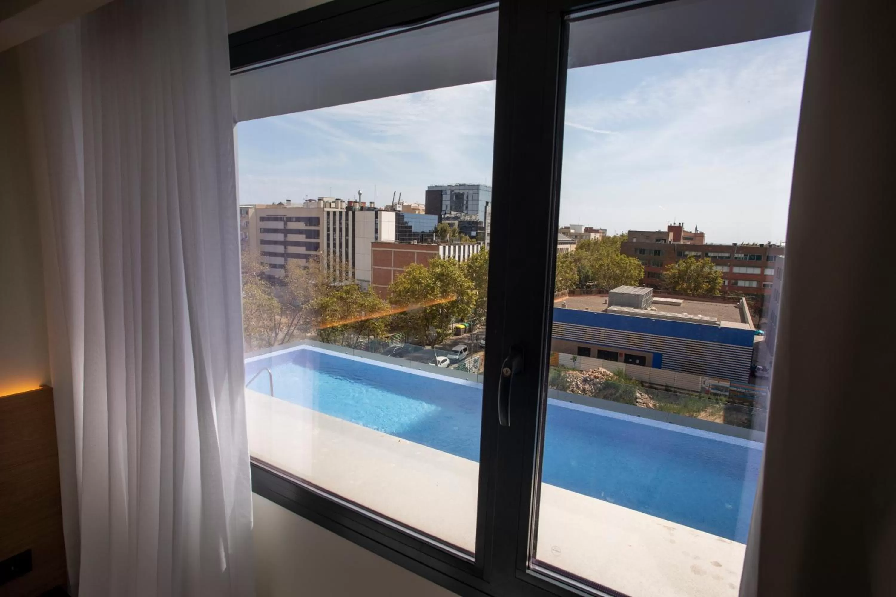 Executive King Room with Pool View in Hotel Paxton Barcelona