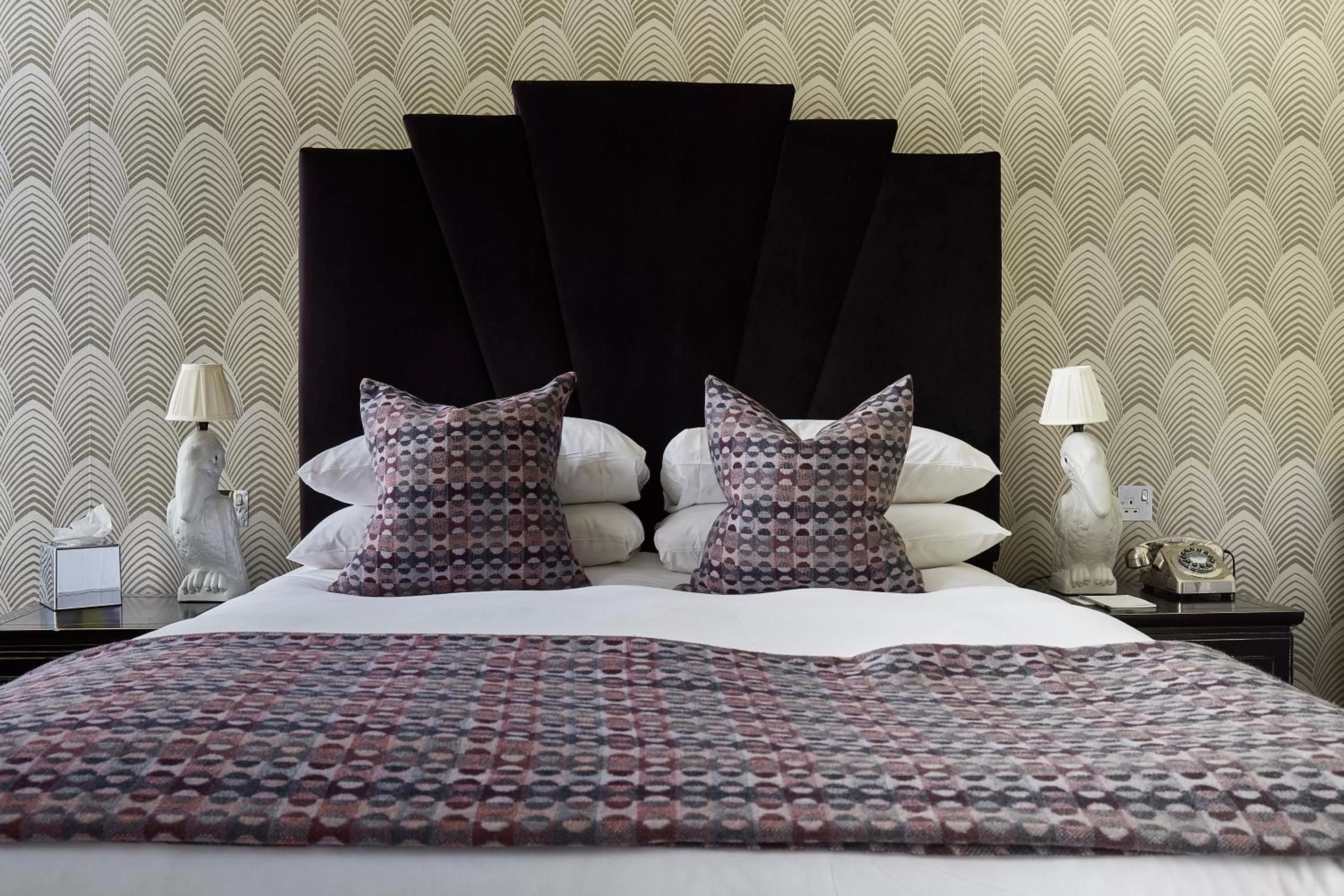 Splendid Room in Angel Hotel