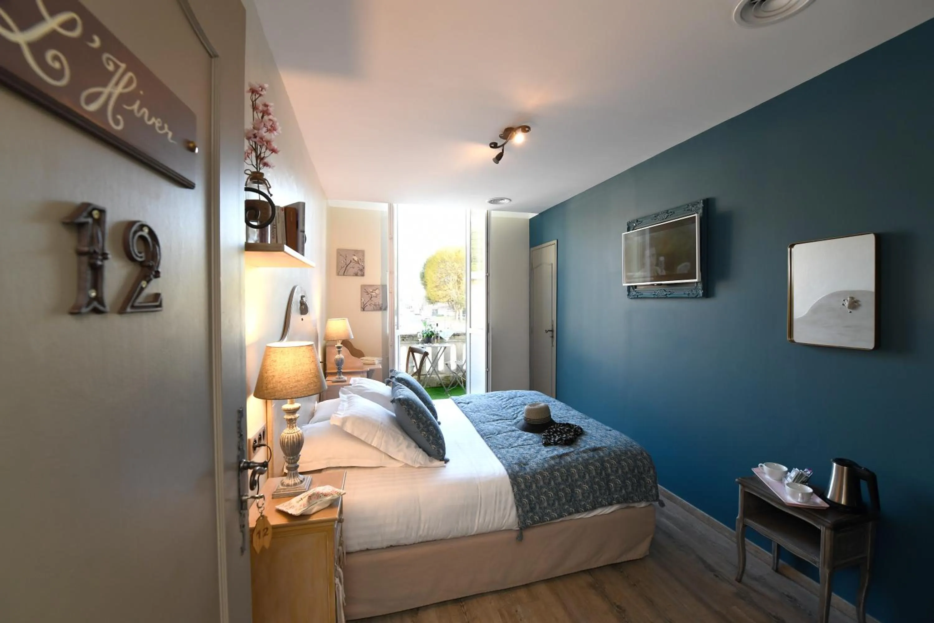 Double Room with Balcony in The Originals Boutique, Hôtel du Parc, Cavaillon