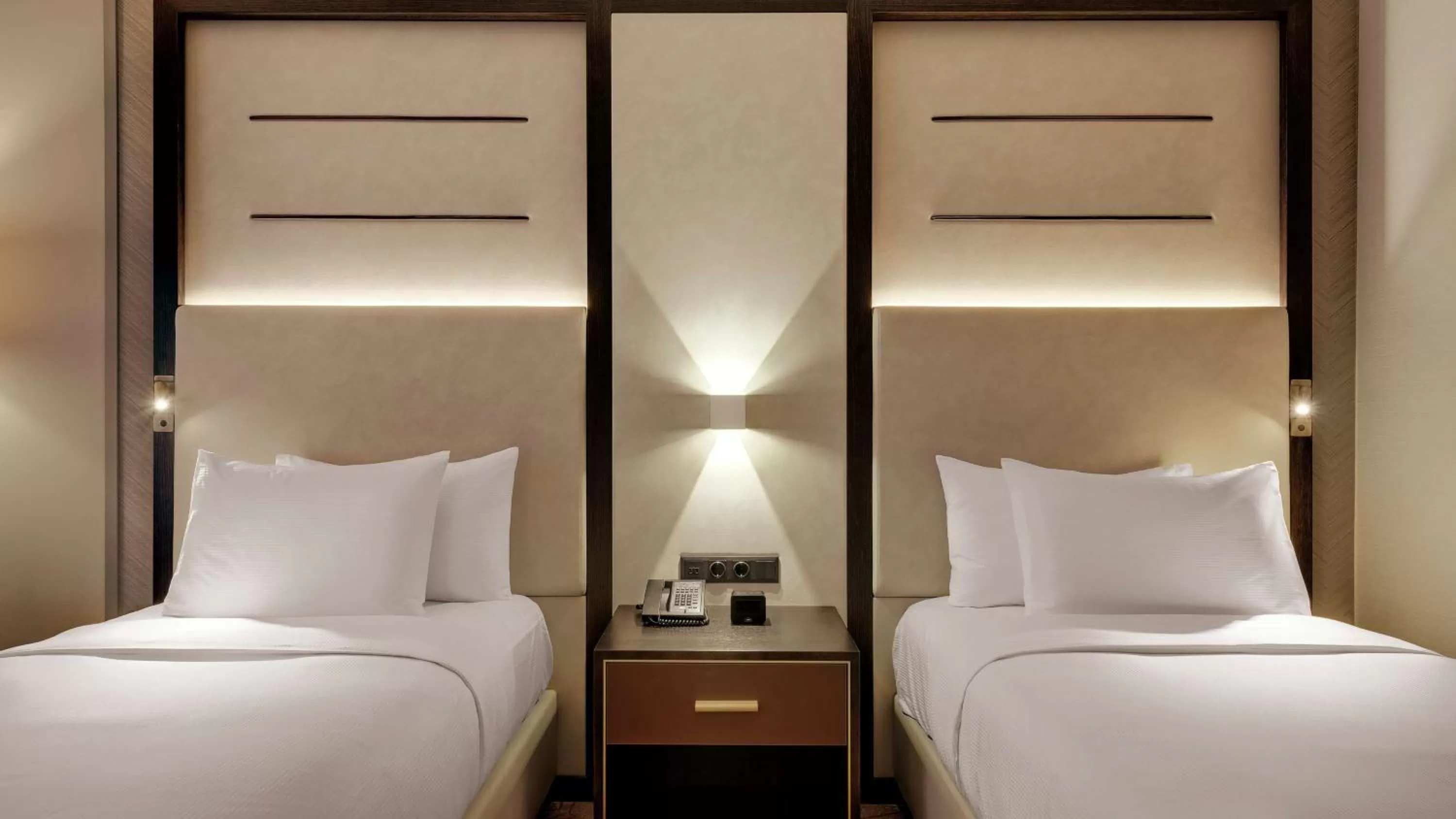 Twin Room with Courtyard View in Hilton Munich City