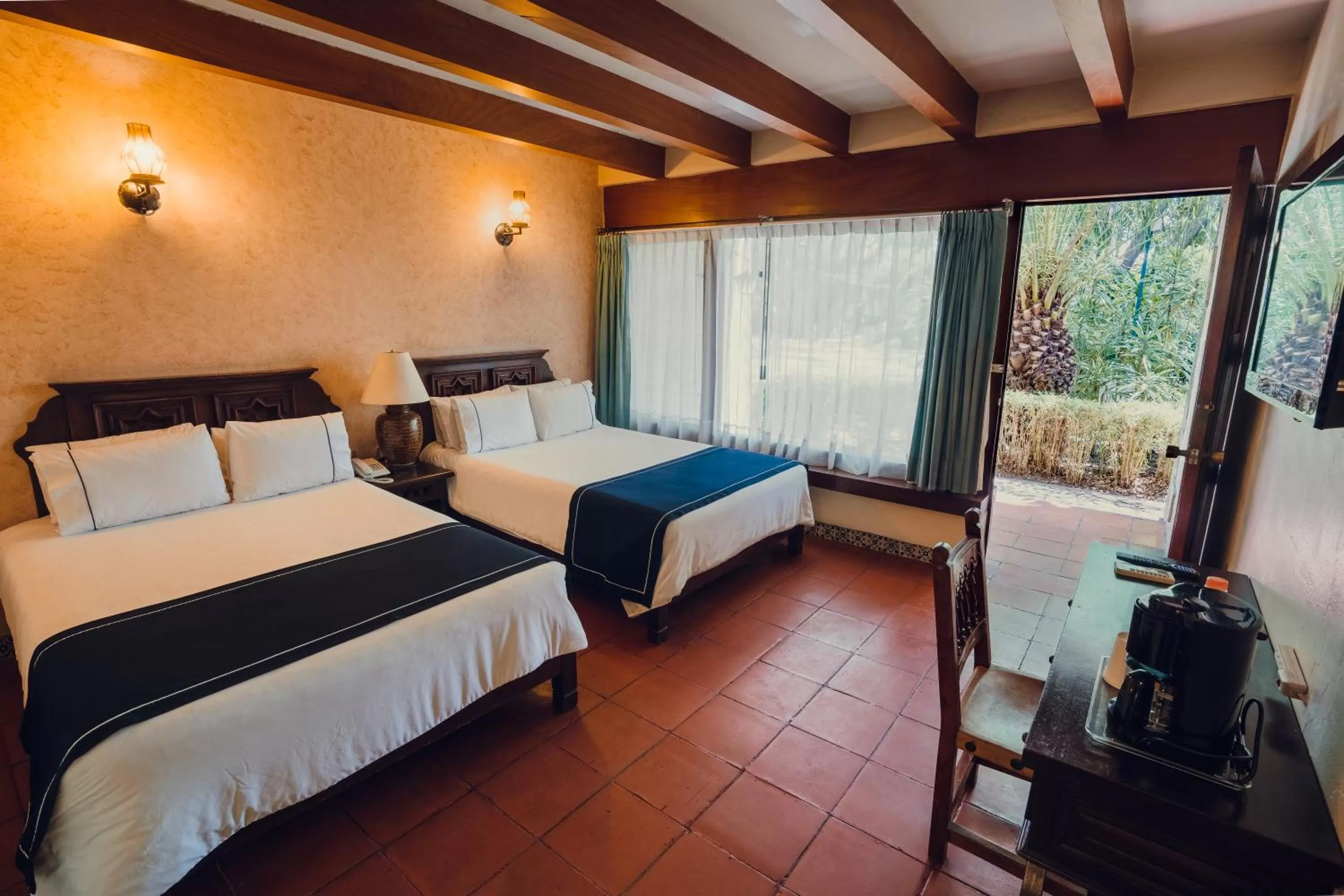 Standard Double Room with Two Double Beds in Mision De Los Angeles