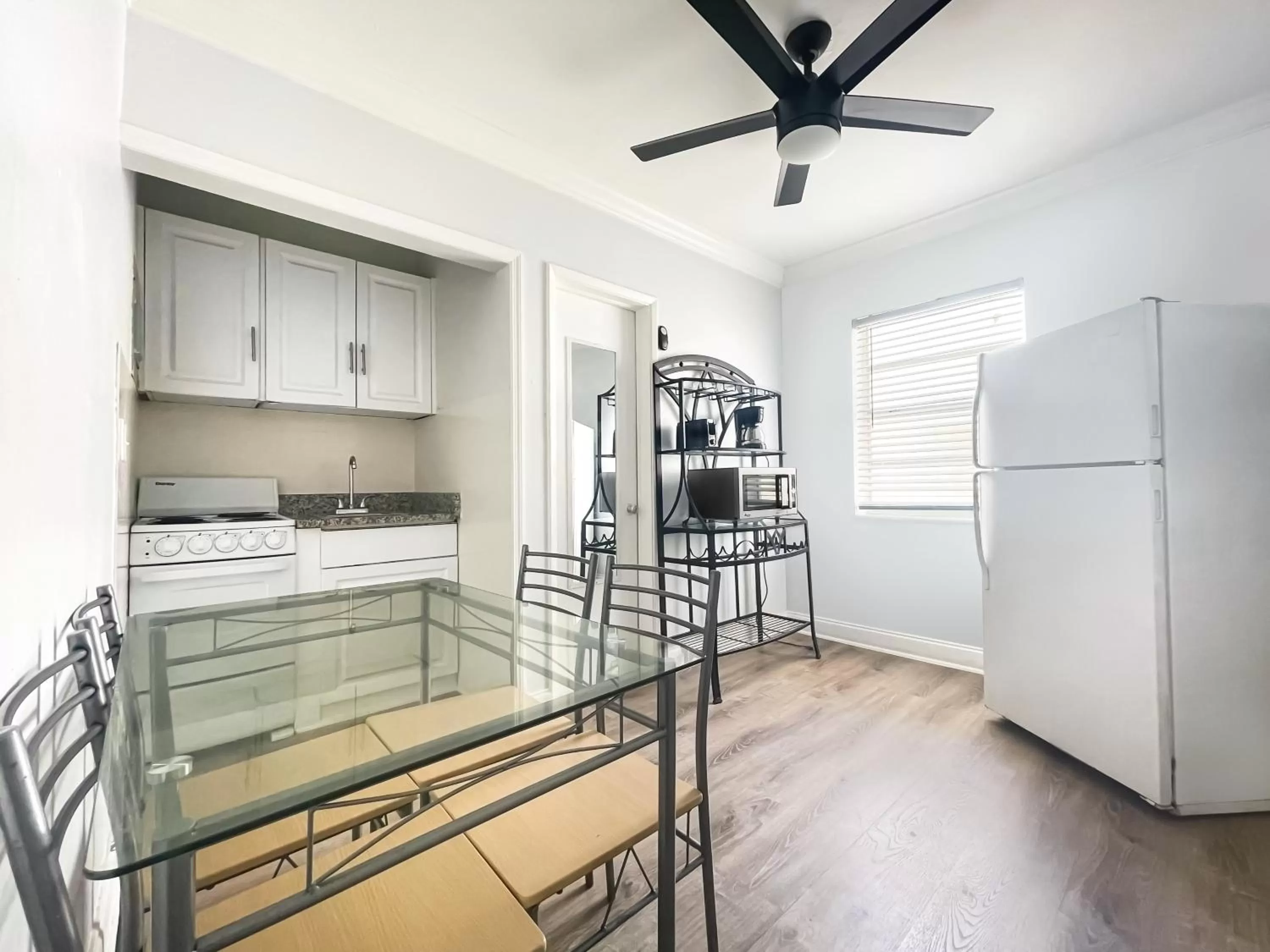 Deluxe Oceanfront 2 Queens in Hollywood Beach Hotels