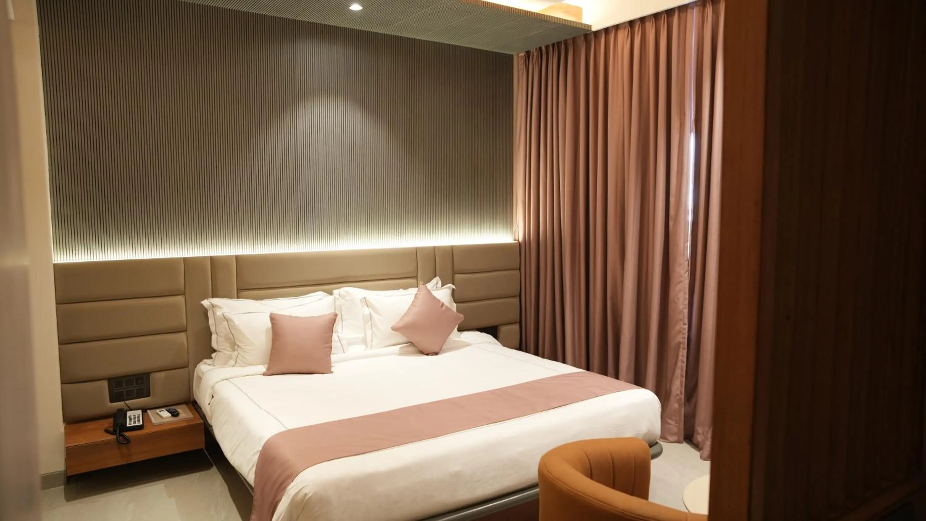 Queen Suite in Jivanta Hotel [Shirdi]