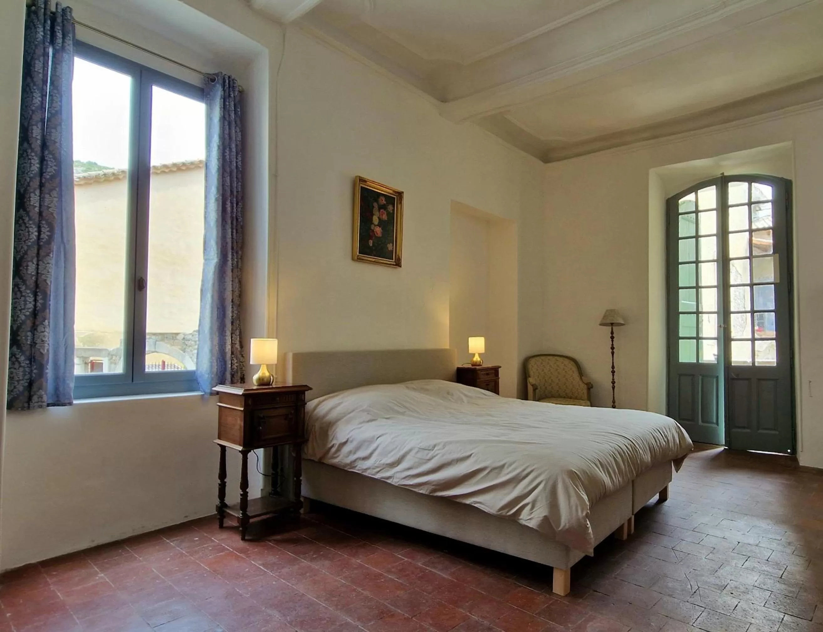 Apartment with Balcony in La Tour de Pezene