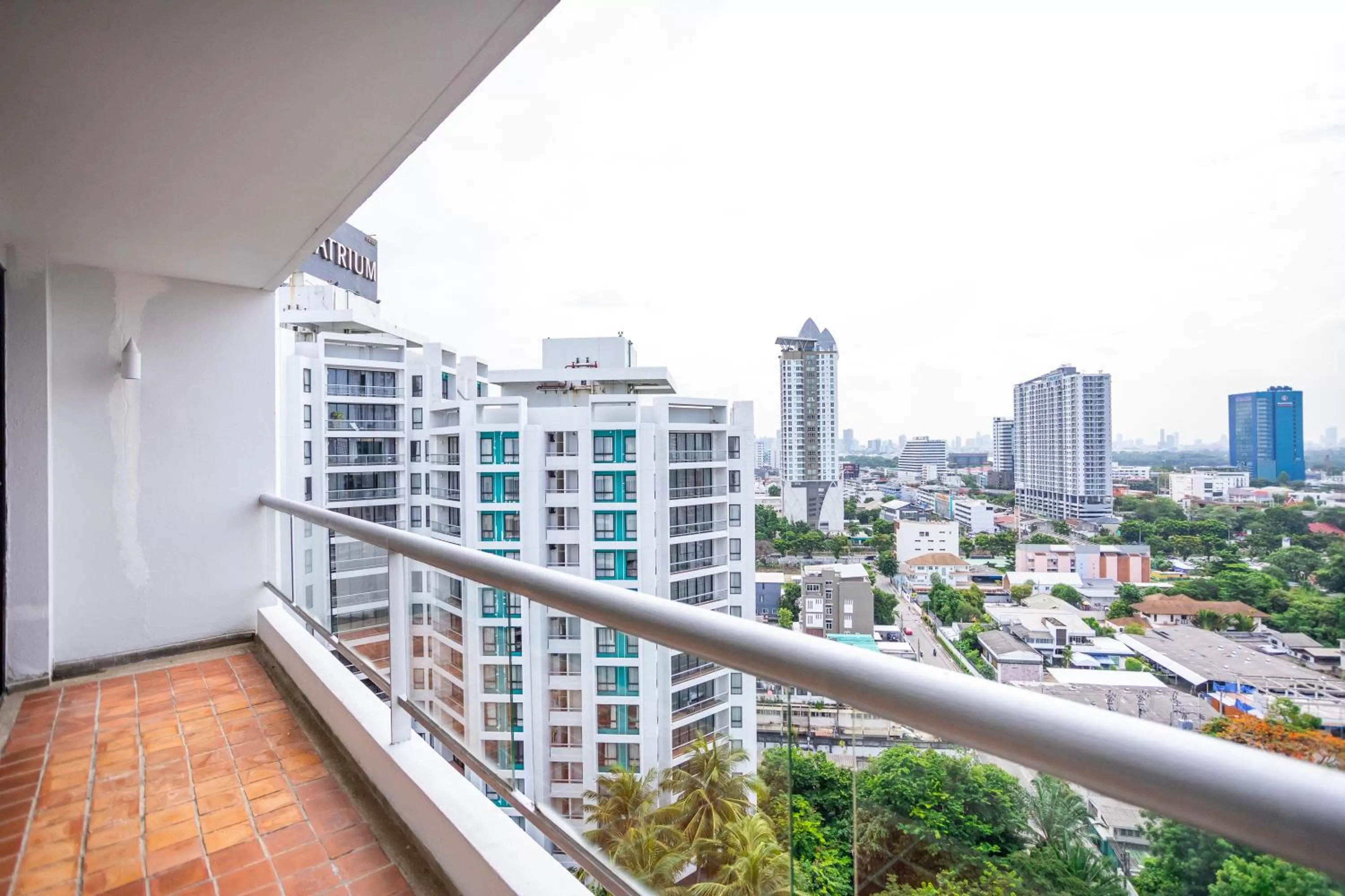 Grand Deluxe Studio Twin in Chatrium Sathon Bangkok