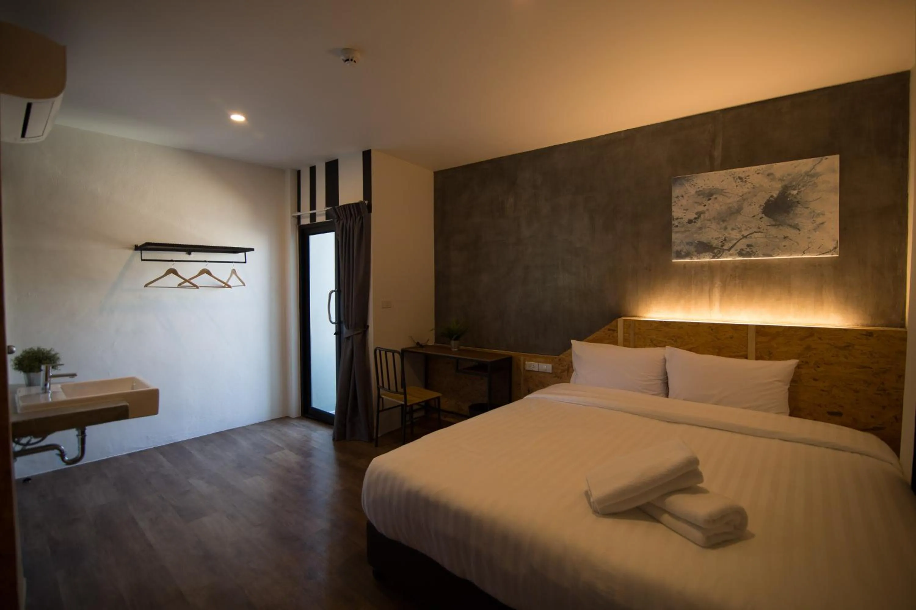 Standard Double or Twin Room in The Arbern Hotel x Bistro (SHA Plus)