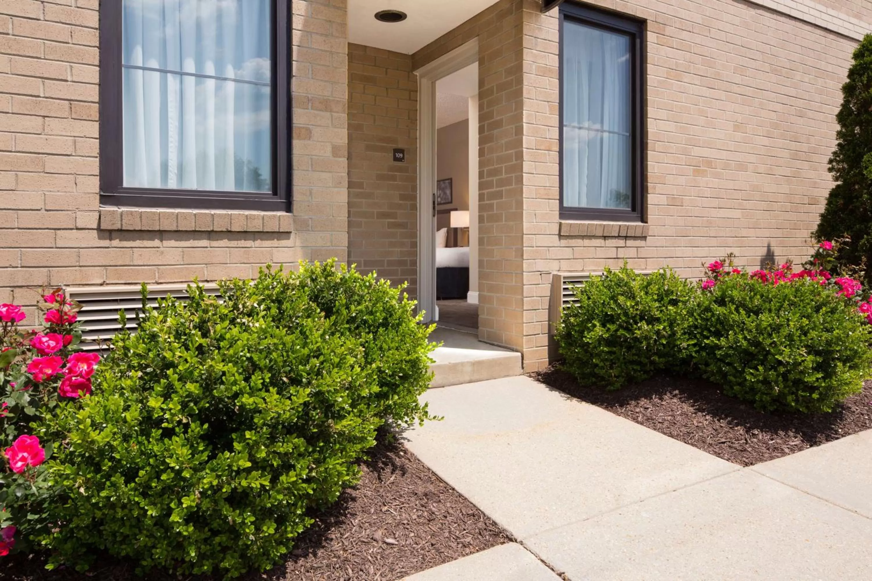 Queen Room with Two Queen Beds with External Entrance - Ground Floor in Doubletree by Hilton Laurel, MD