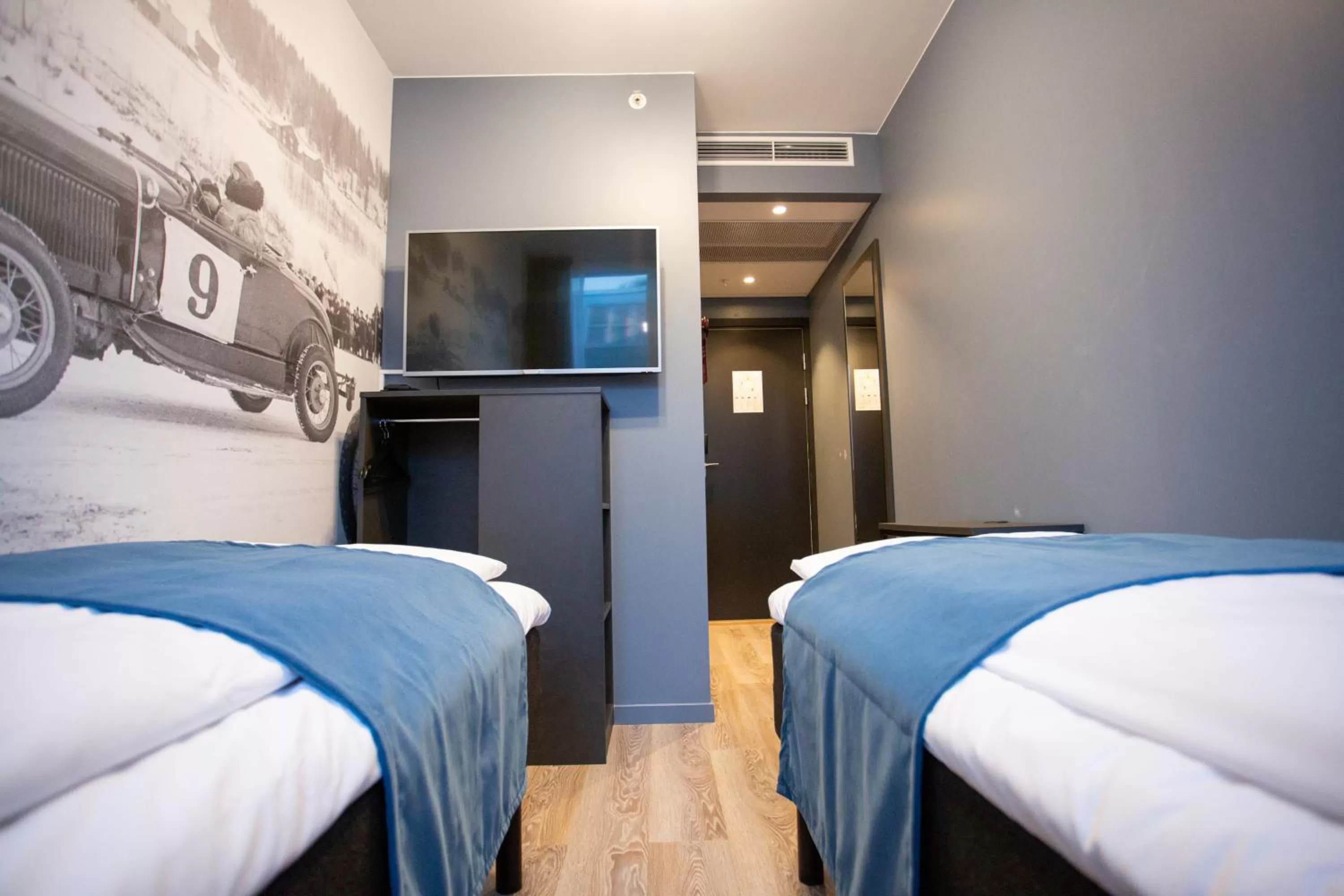 Small Economy Twin Room  in The Verdandi Hotel