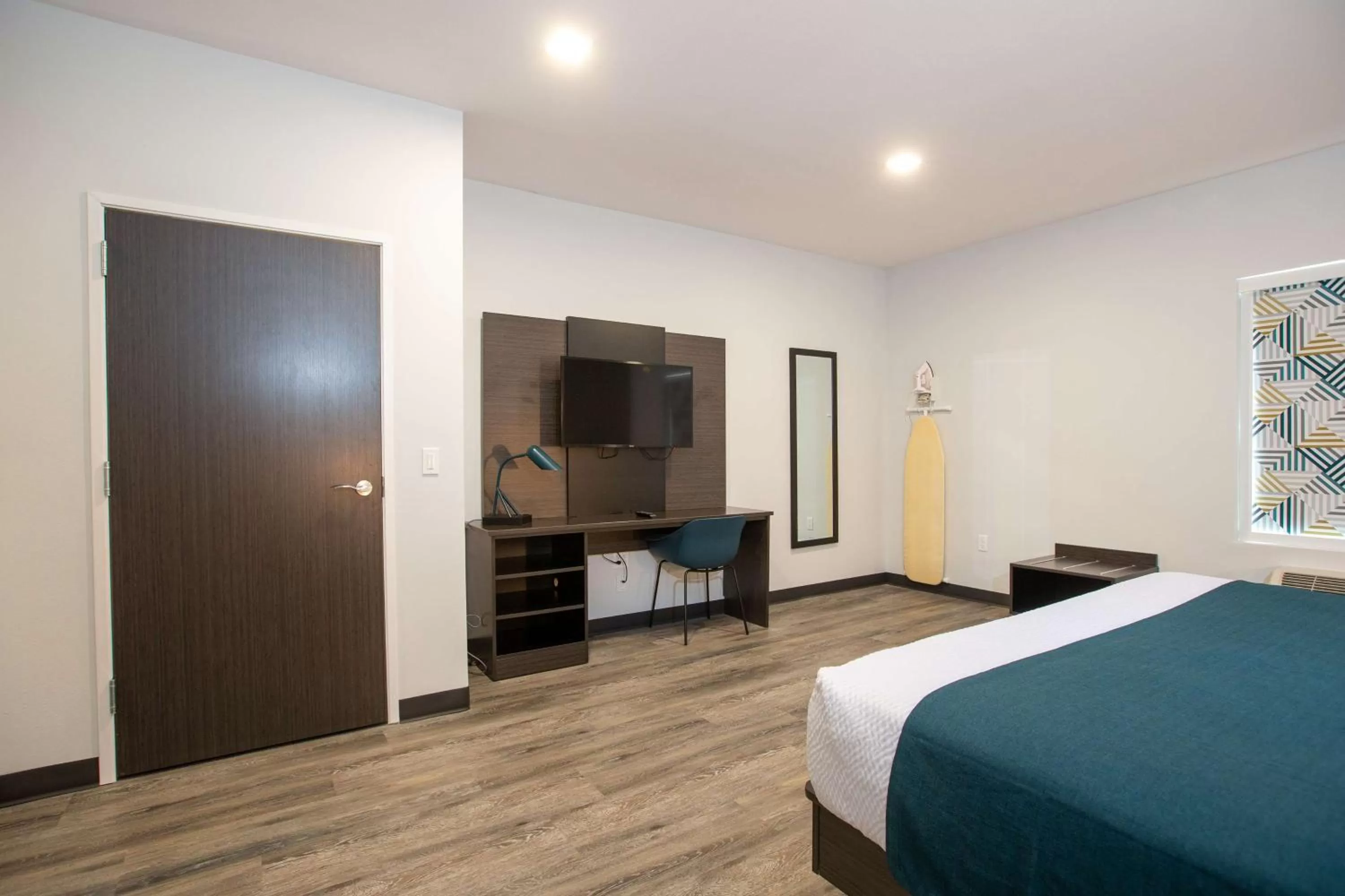 King Room - Disability Access - Non-Smoking in Studio 6 North Platte, NE - East