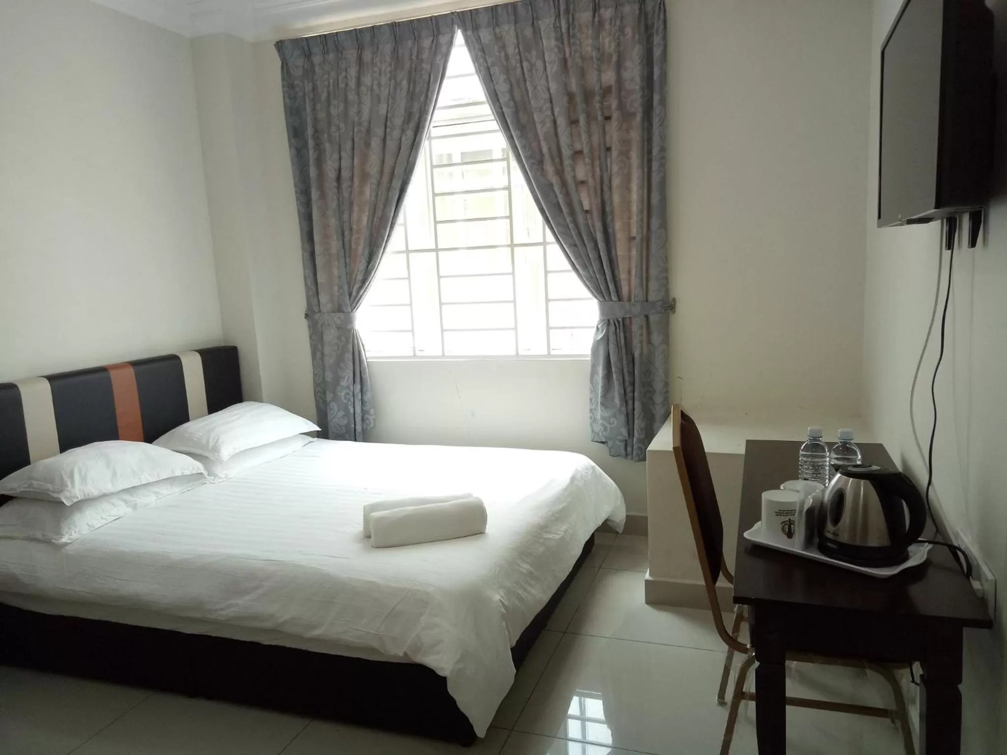 Standard Queen Room in Hotel Mutiara KGMMB Melaka