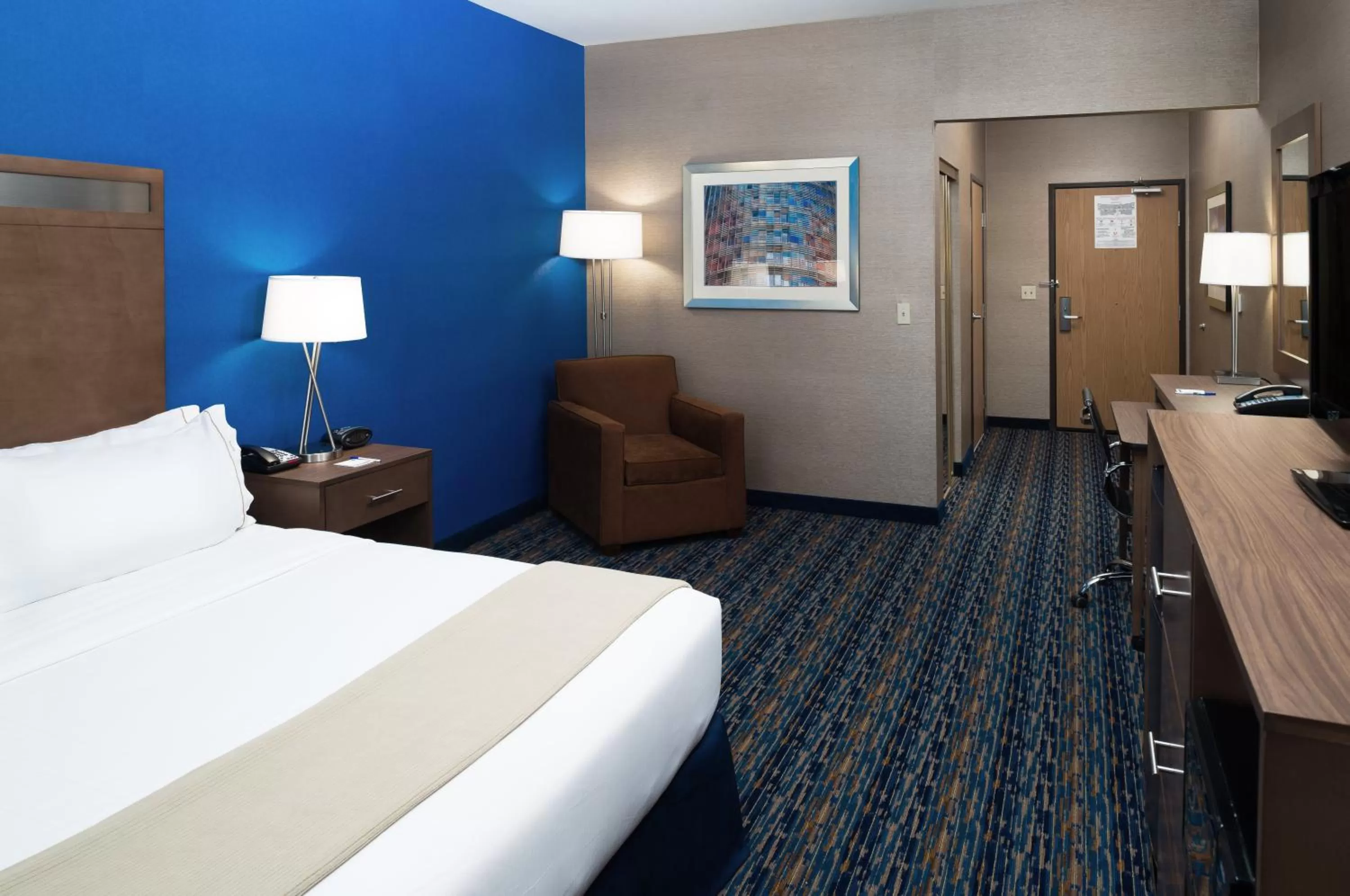 Standard King Room in Holiday Inn Express Rocklin - Galleria Area by IHG