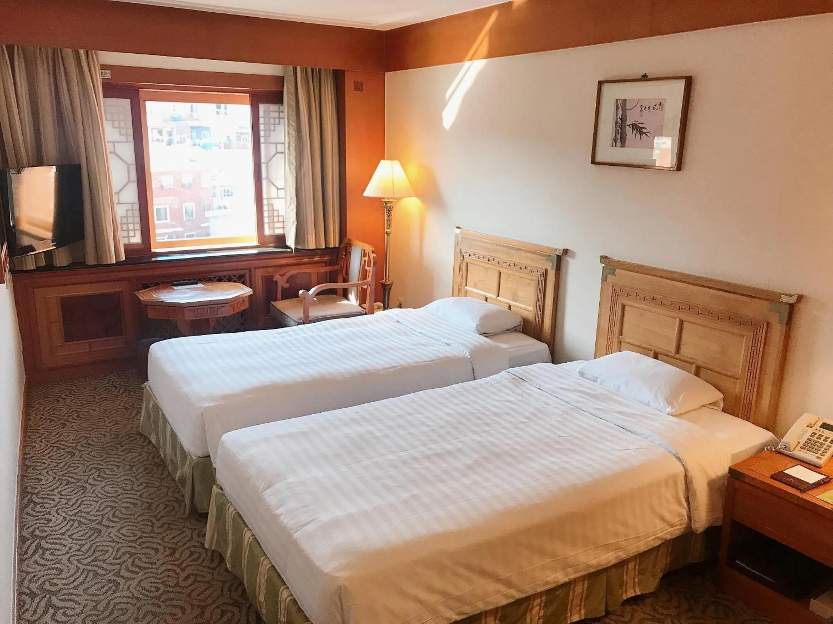 Business Twin Room in Commodore Hotel Busan