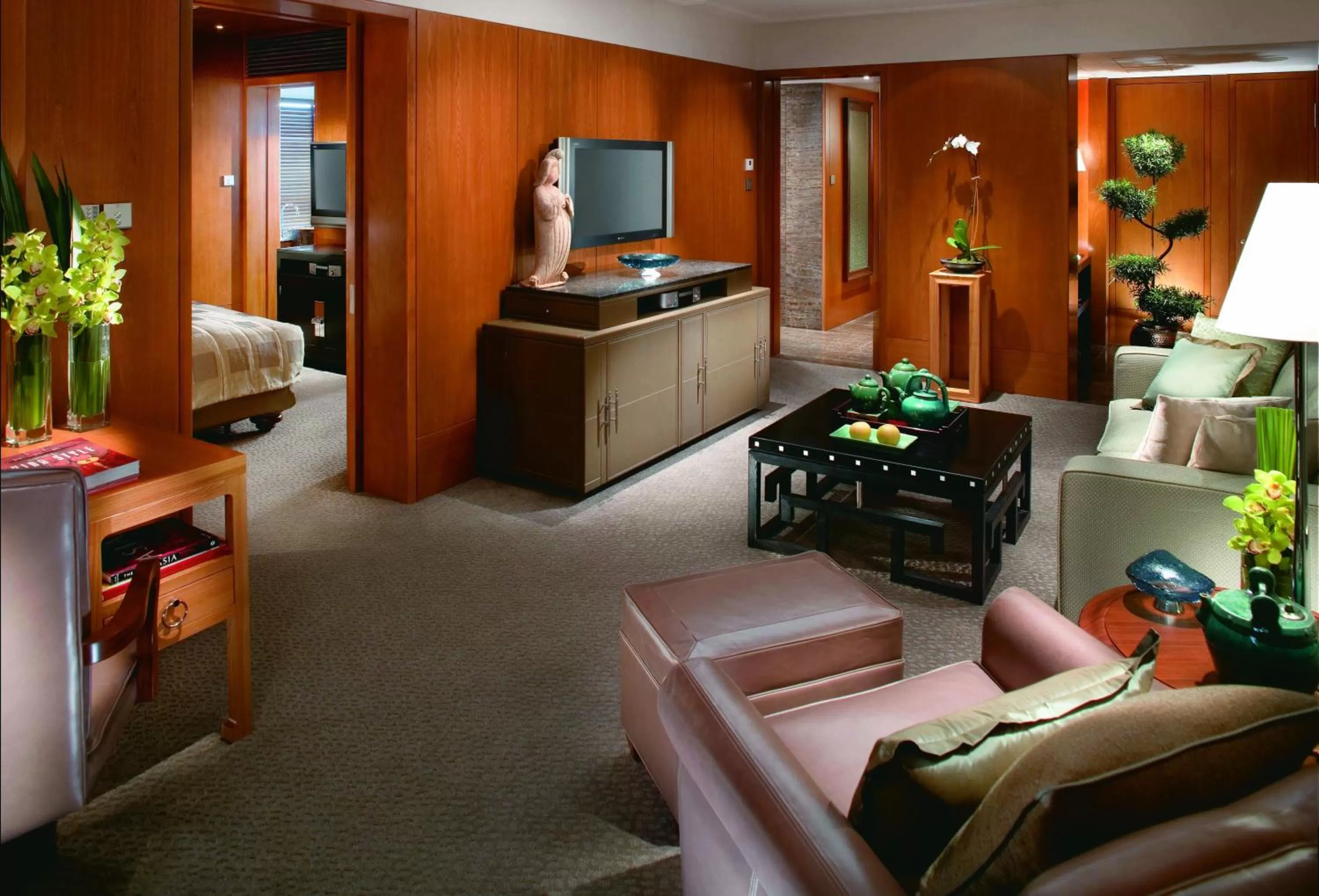 City View King Suite in Mandarin Oriental, Hong Kong