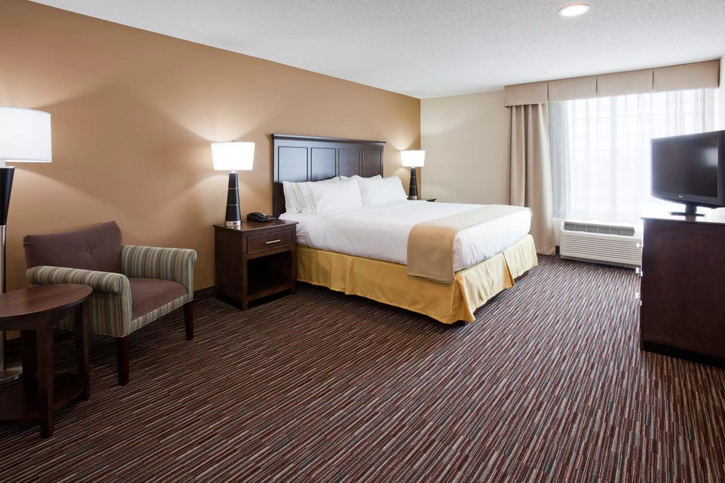 Suite - Hearing Accessible - Non-Smoking in Holiday Inn Express & Suites Willmar by IHG