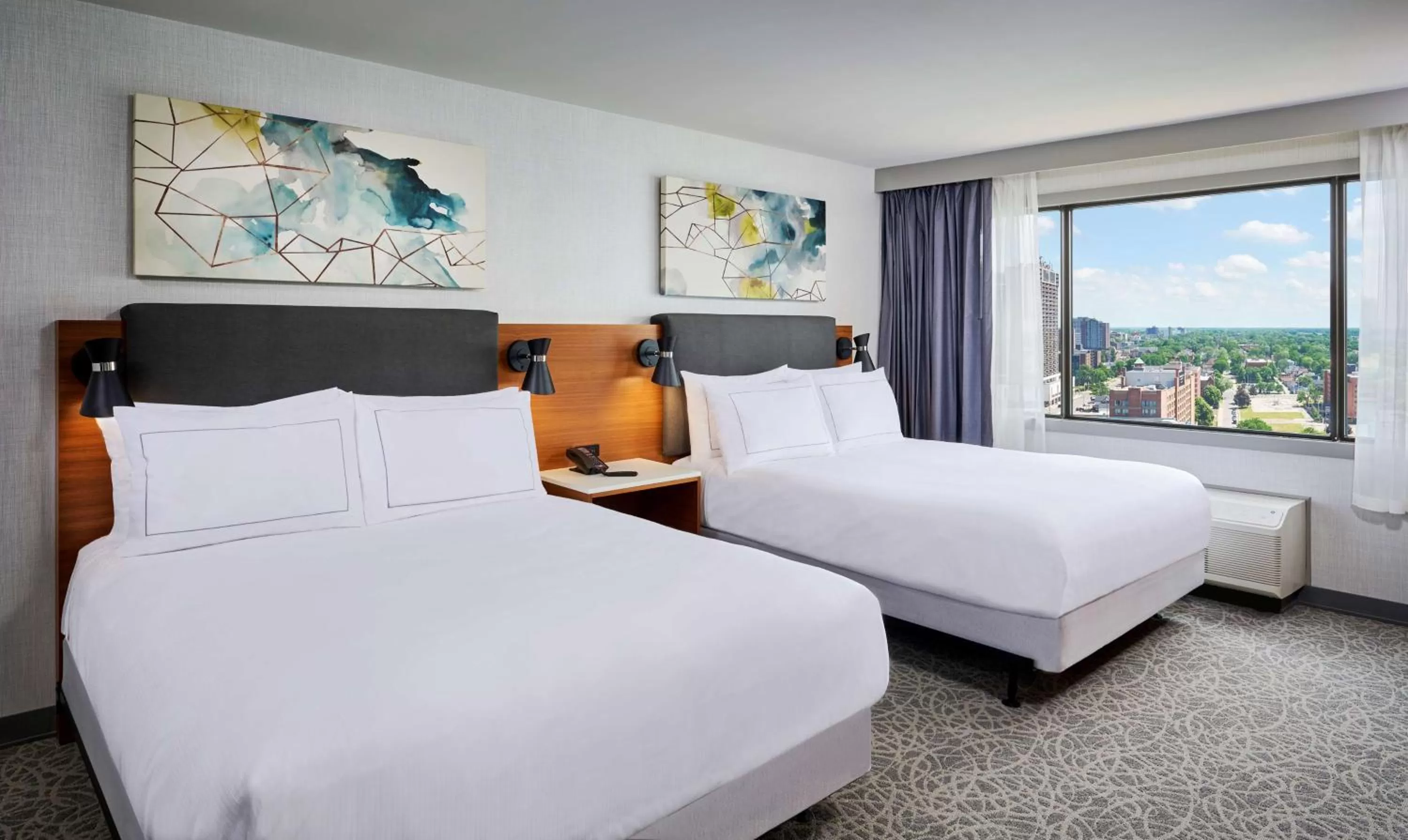 Queen Room with Two Queen Beds in DoubleTree by Hilton Windsor, ON