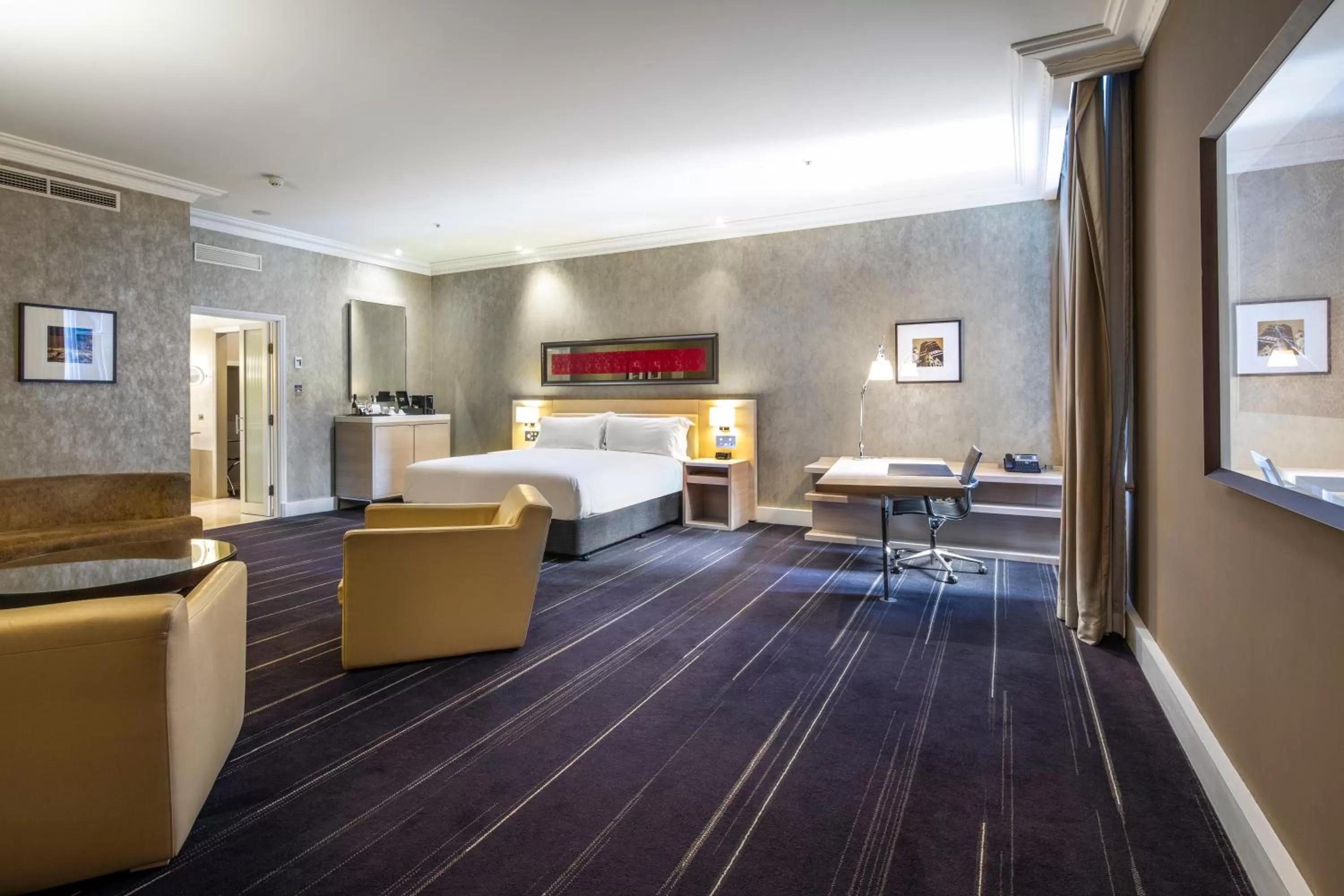 Junior King Suite - Club Lounge Access in InterContinental Melbourne The Rialto by IHG