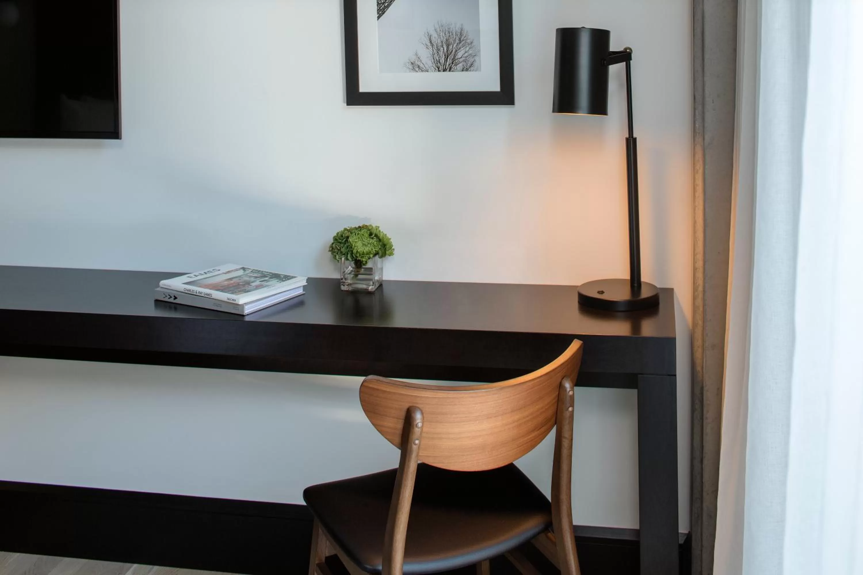 Deluxe King Room with View in William Gray by Gray Collection