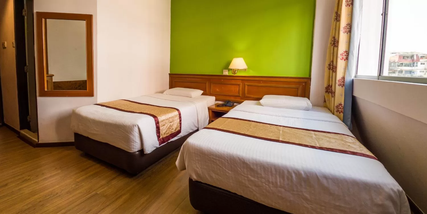 Deluxe Twin Room in Miri Hotel