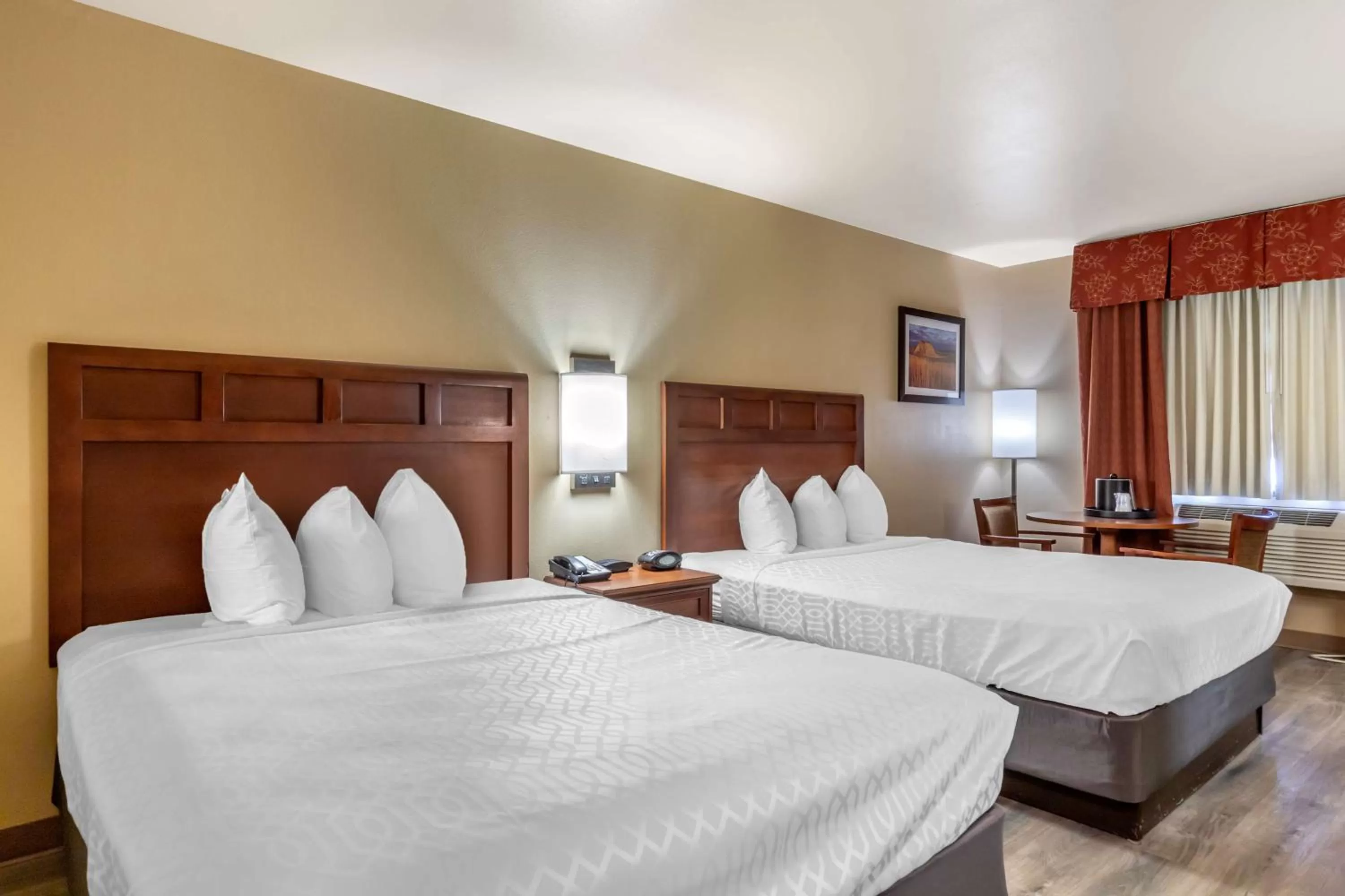 Queen Room with Two Queen Beds - Non-Smoking in Best Western Dos Rios