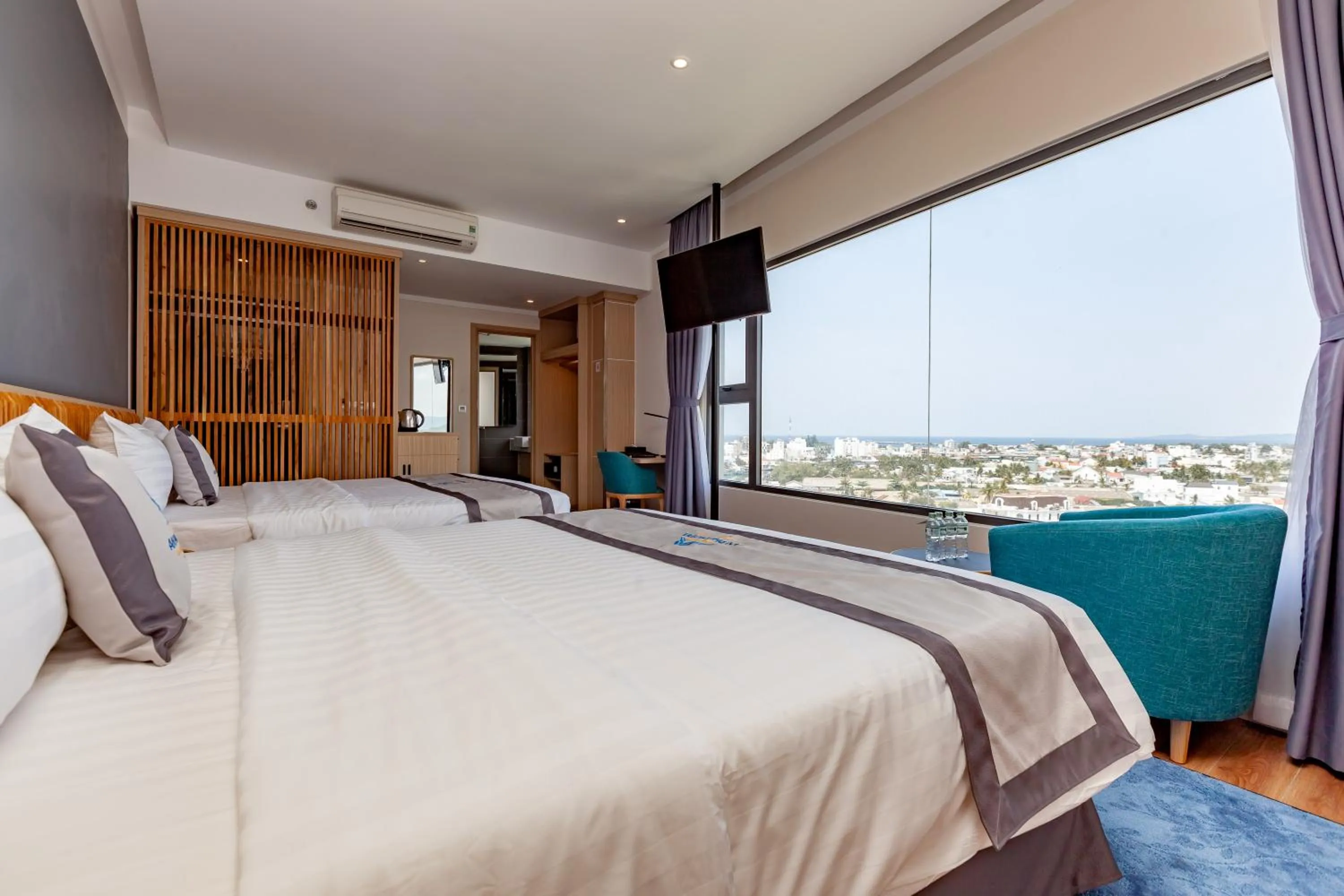 Deluxe Family Room in An Phu Hotel