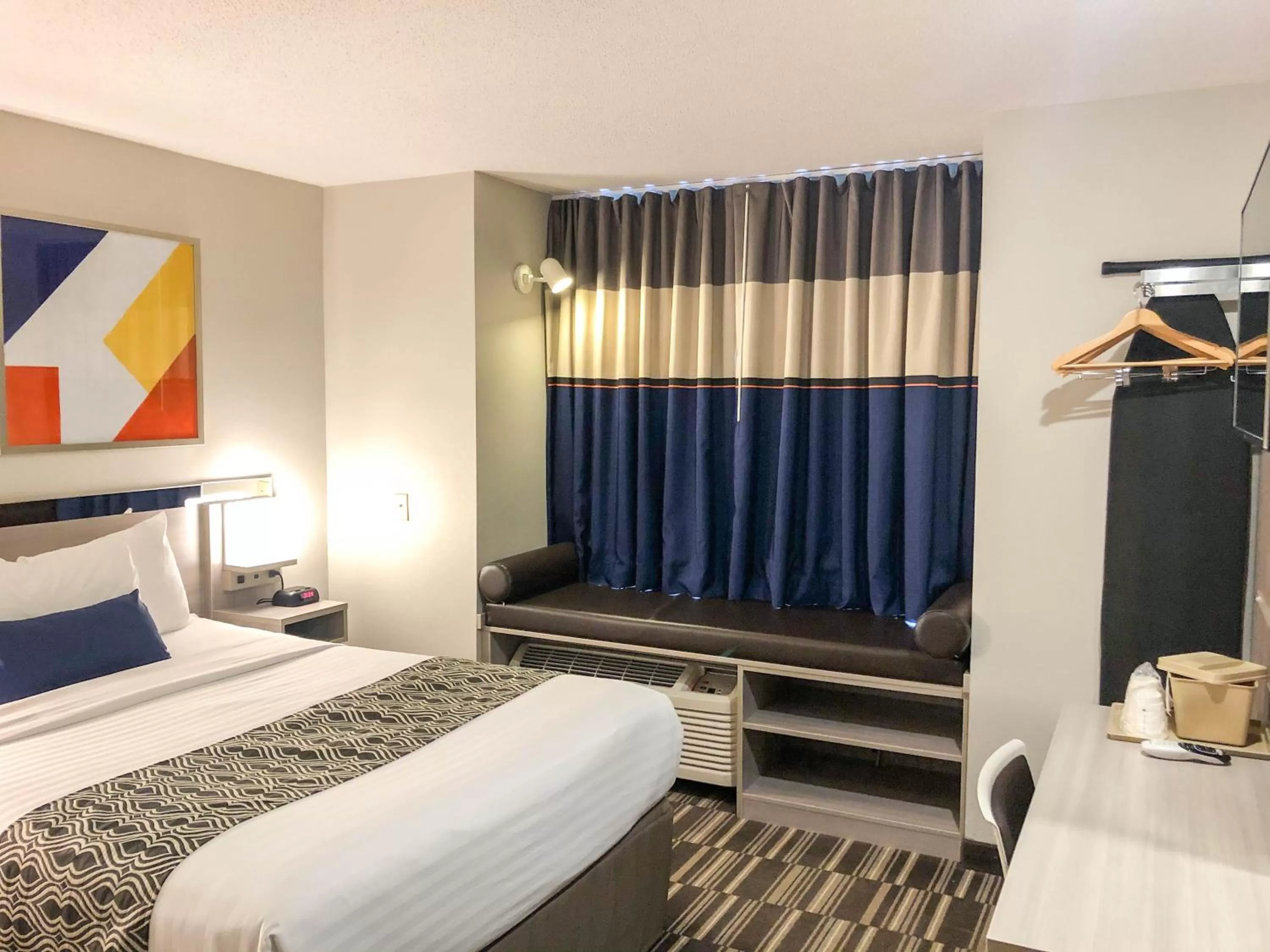 Queen Room - Non-Smoking in Microtel Inn & Suites by Wyndham Eagan/St Paul