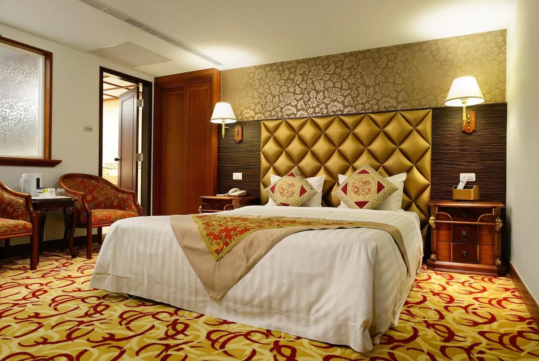 Elegant Double Room (with Whirl Bathtub) in Chyuan Du Spring Resort