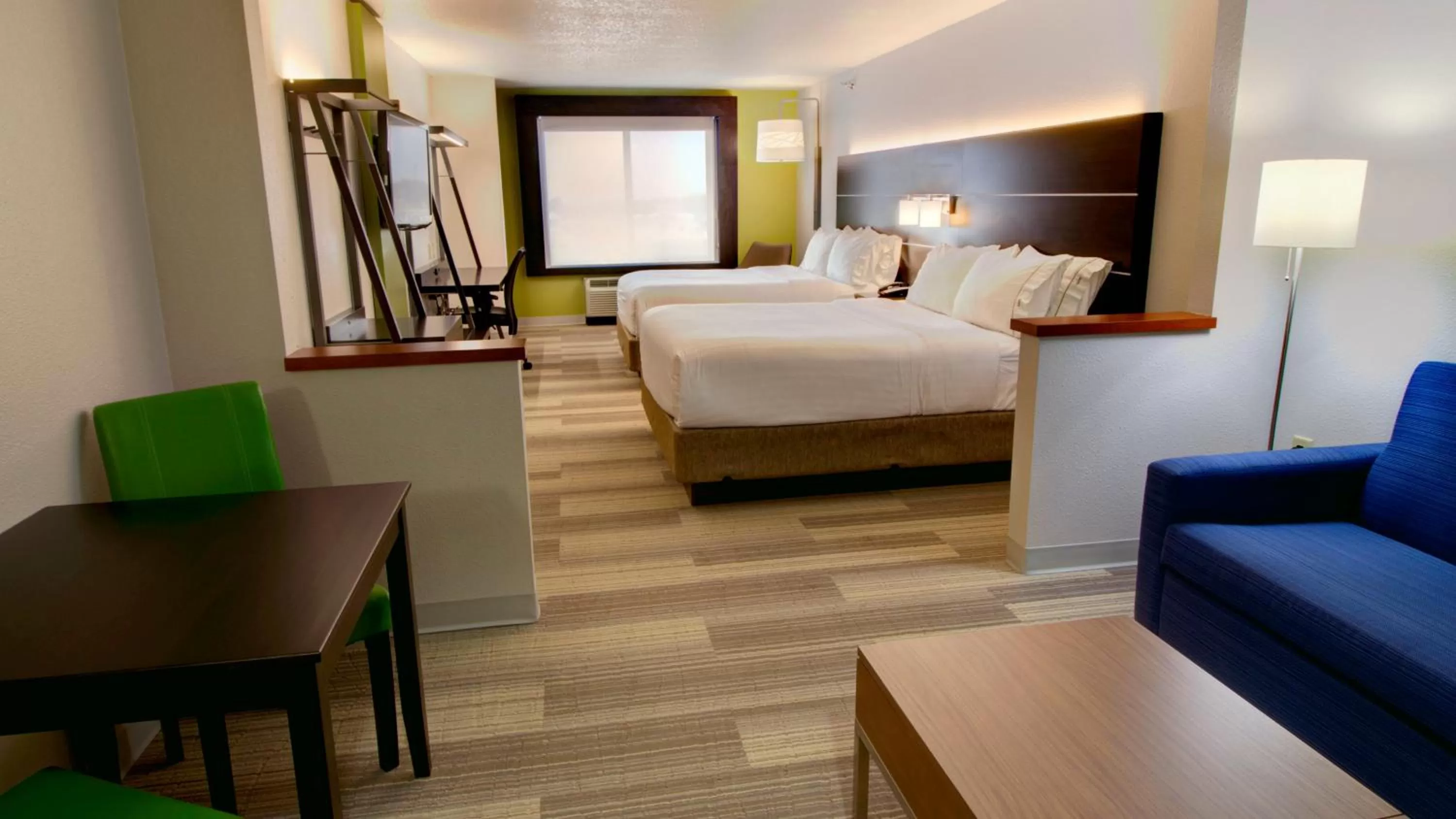 Suite with Two Queen Beds in Holiday Inn Express & Suites Sioux Center by IHG