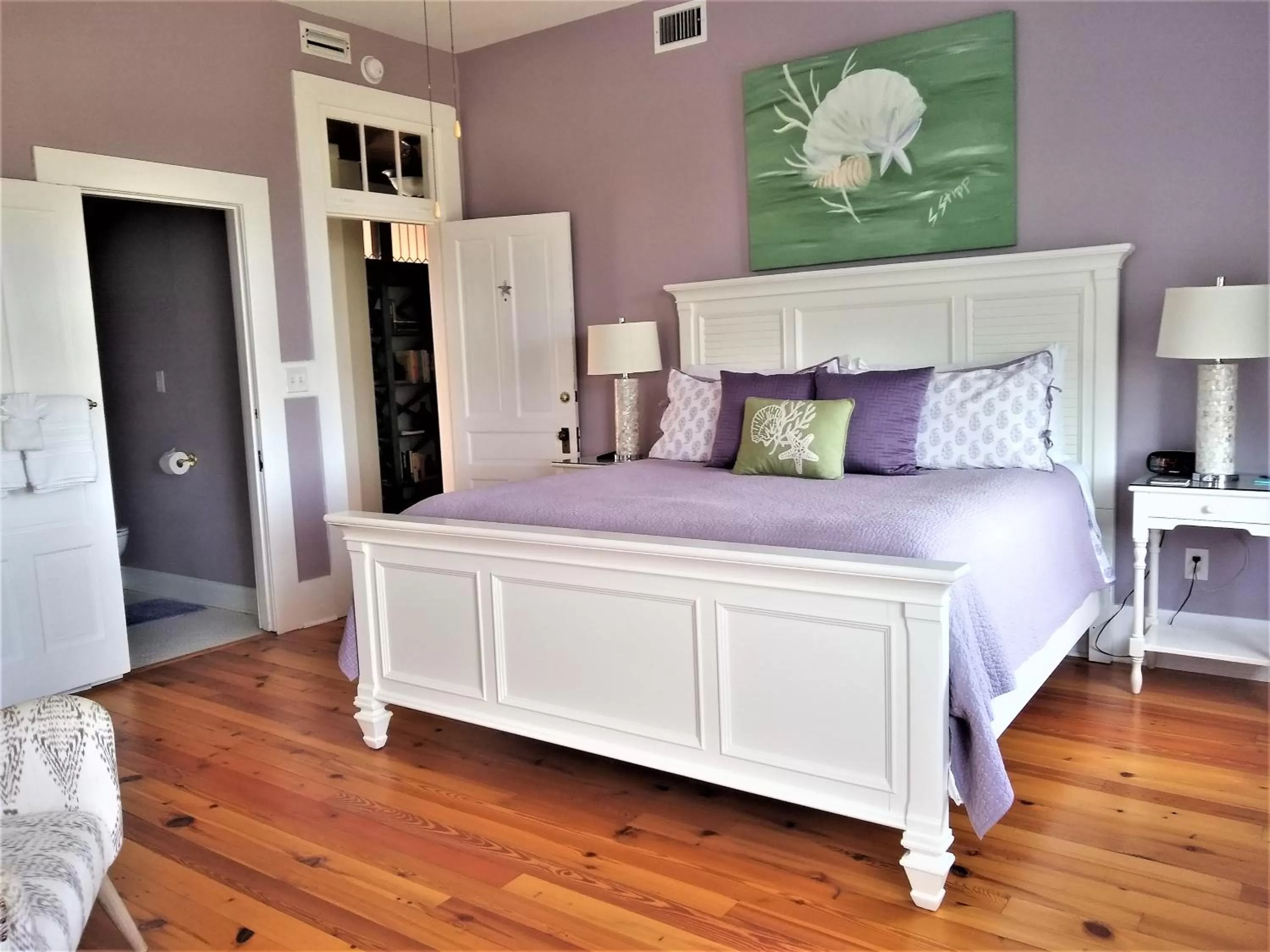 Superior King Room in Surf Song Bed & Breakfast