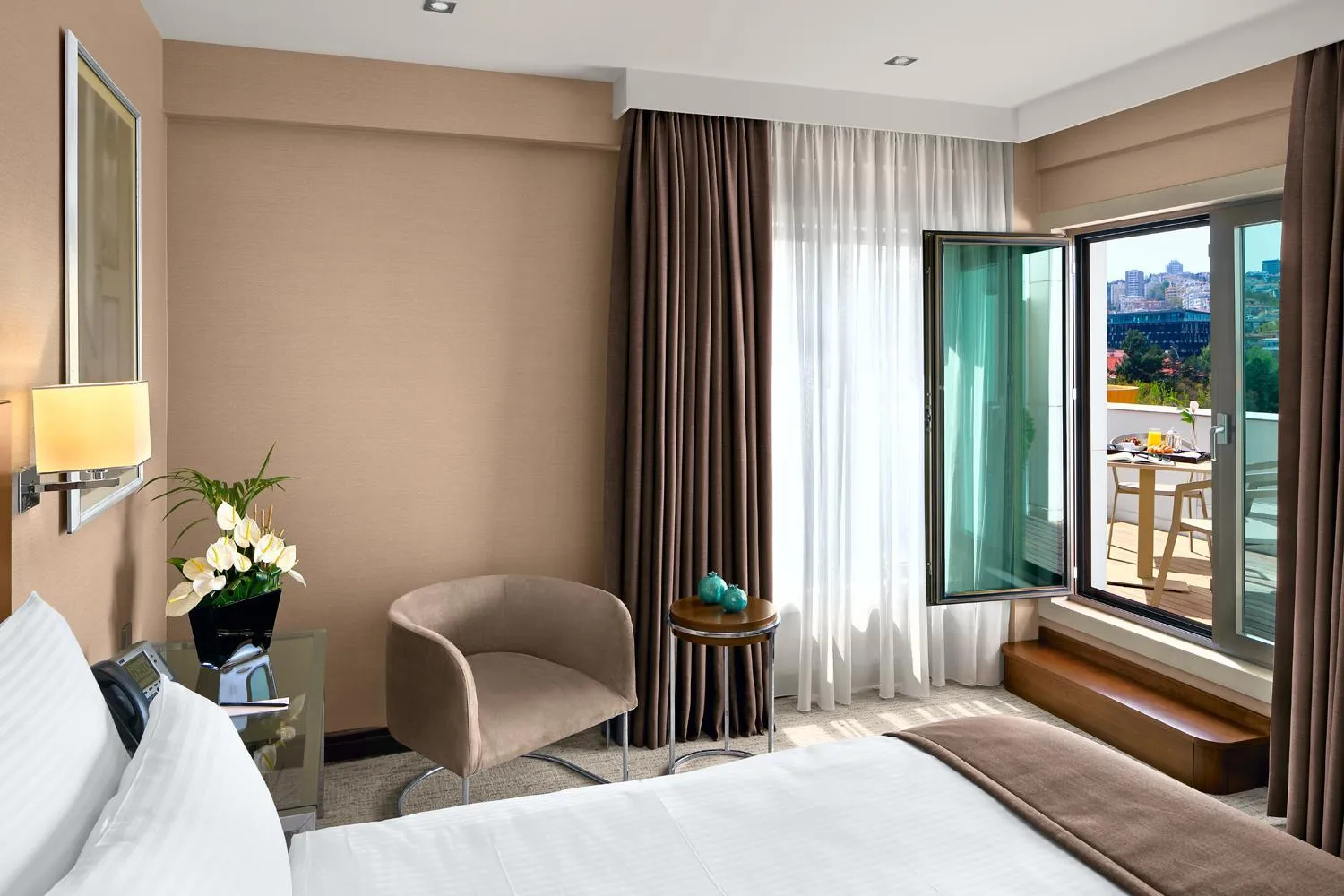 Suite with Terrace in Occidental Ankara