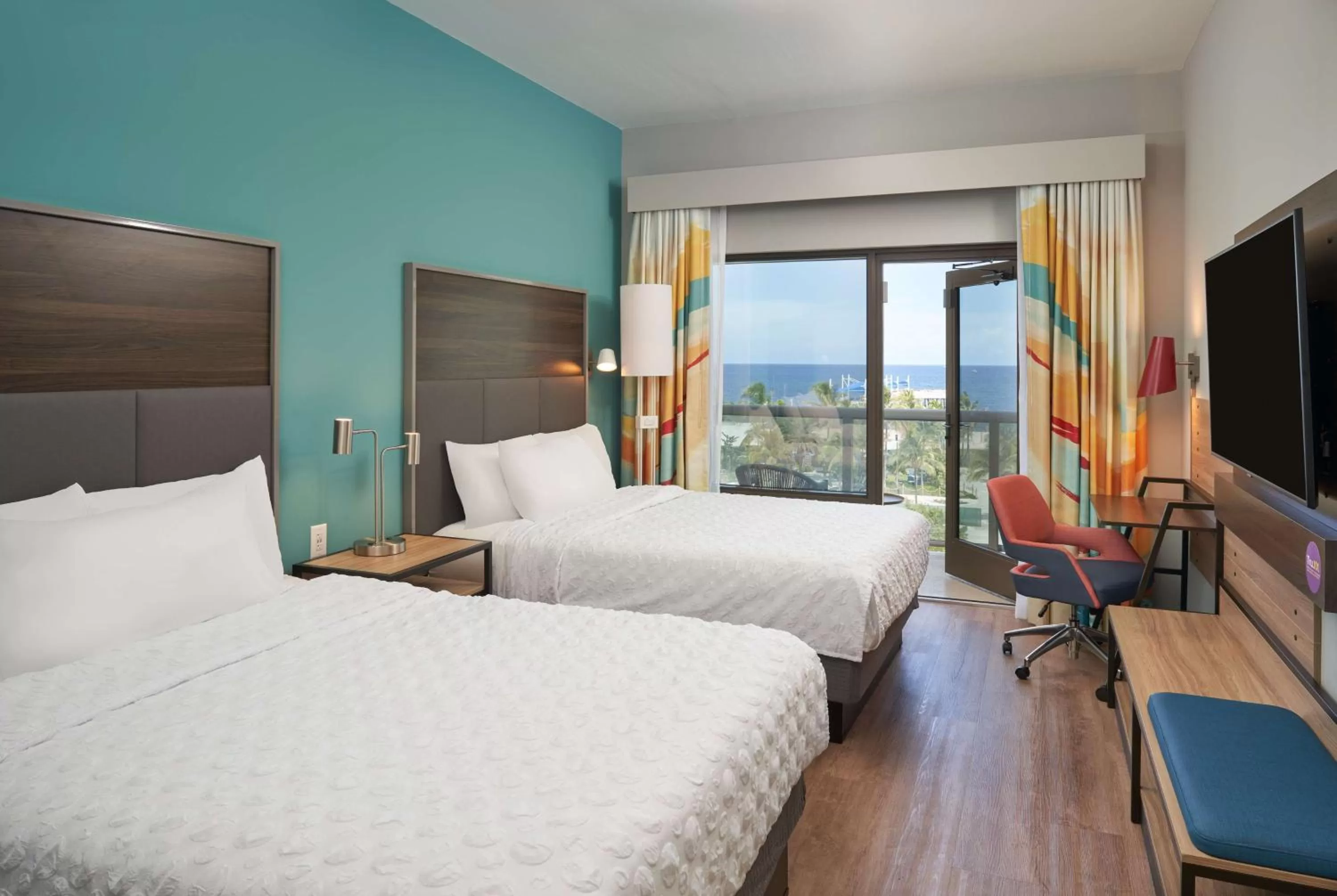 Queen Room with Two Queen Beds with Ocean View in Tru By Hilton Pompano Beach Pier