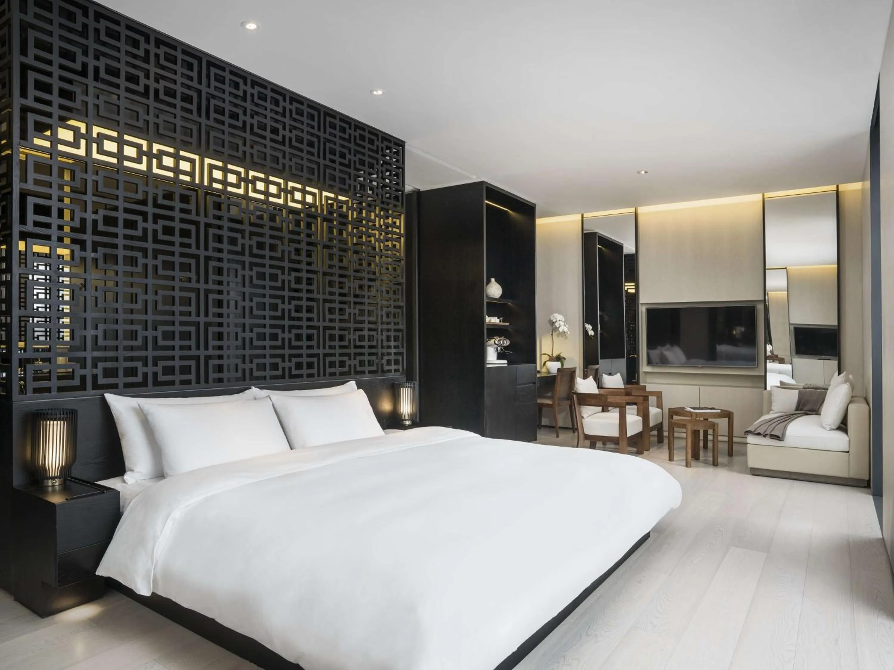 Studio 70 Double Room in The Temple House