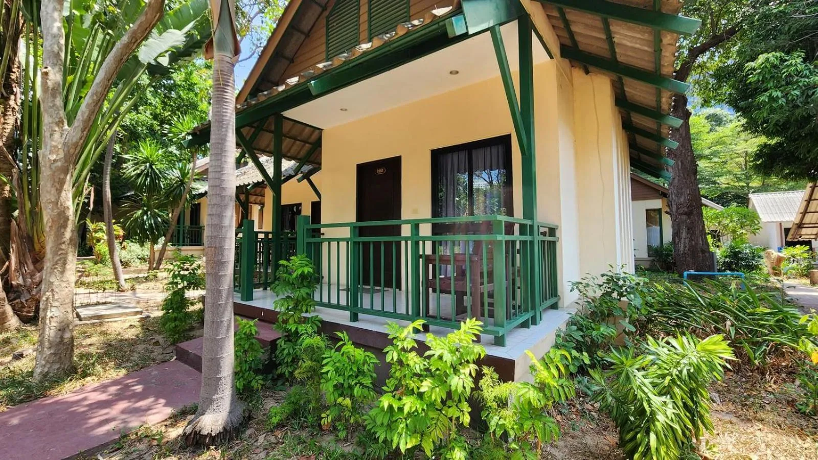 Villa with Garden View in Pattaya Garden Resort