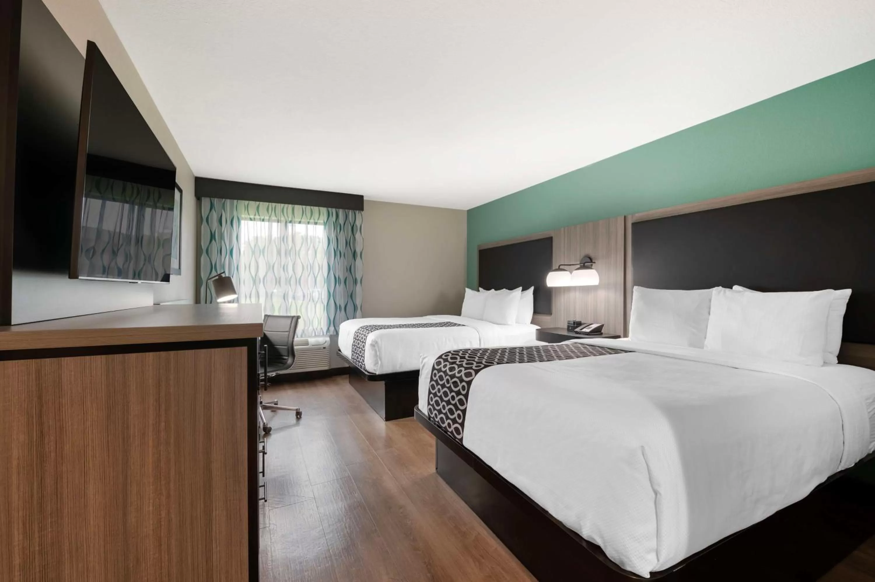 Queen Room with Two Queen Beds and Roll-In Shower - Disability Access in Best Western Plus Greenwood Indy South Inn