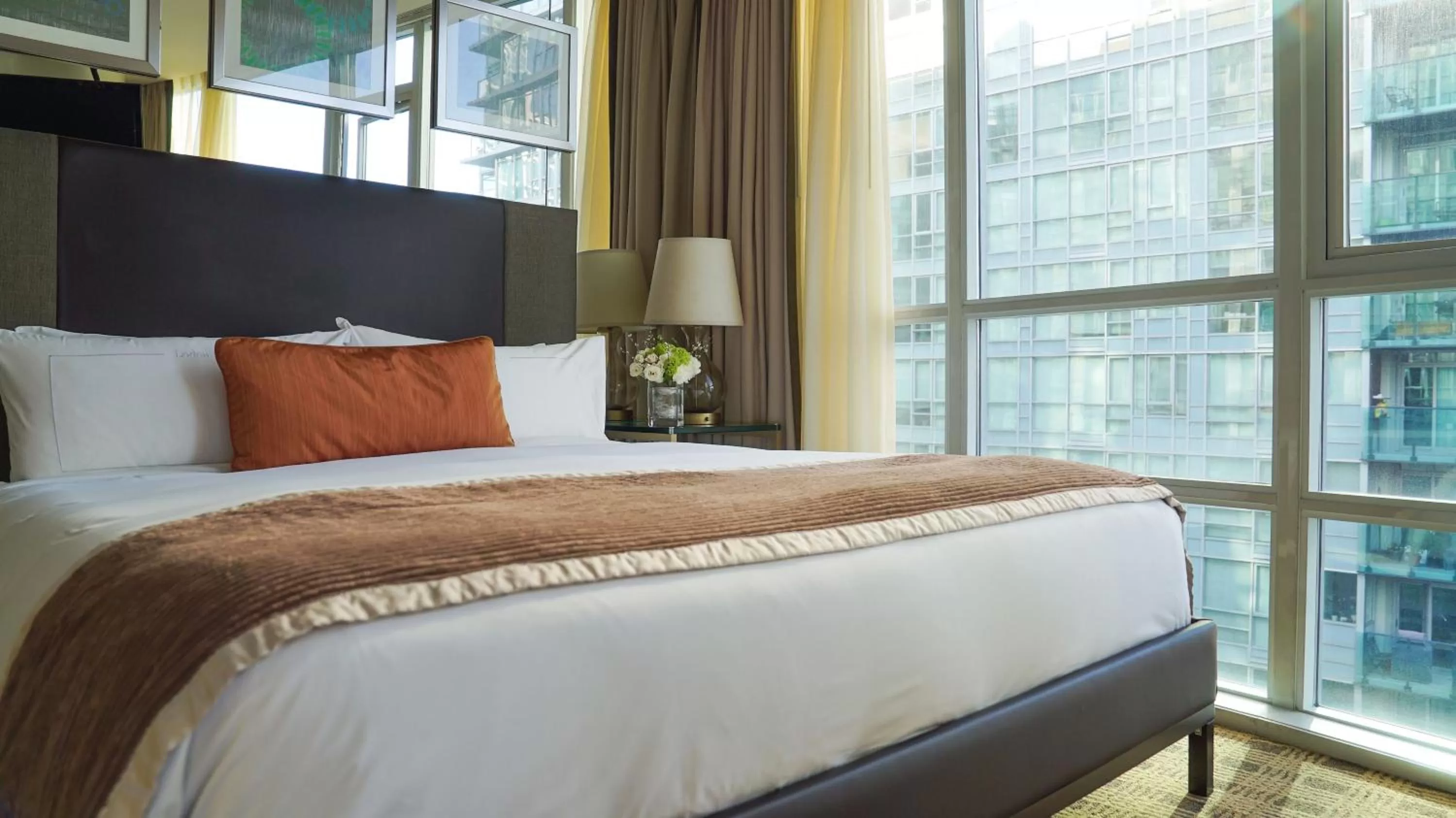 Deluxe King Room in Loden Vancouver