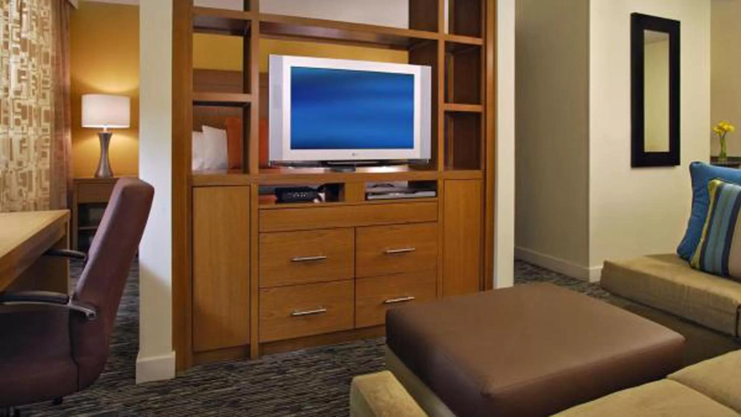 King Studio Suite in Hyatt House Naperville/Warrenville