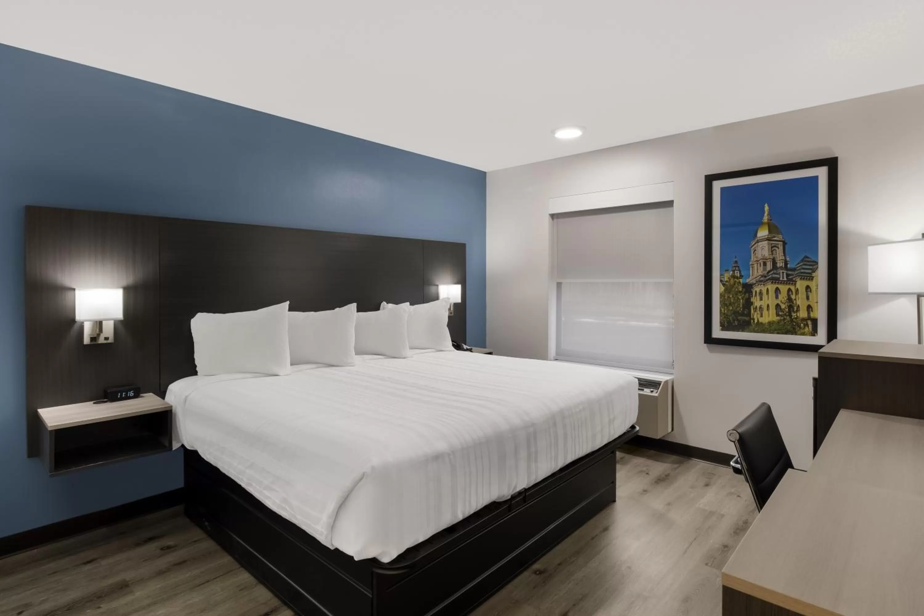 King Room - Non-Smoking in Quality Inn South Bend near Notre Dame