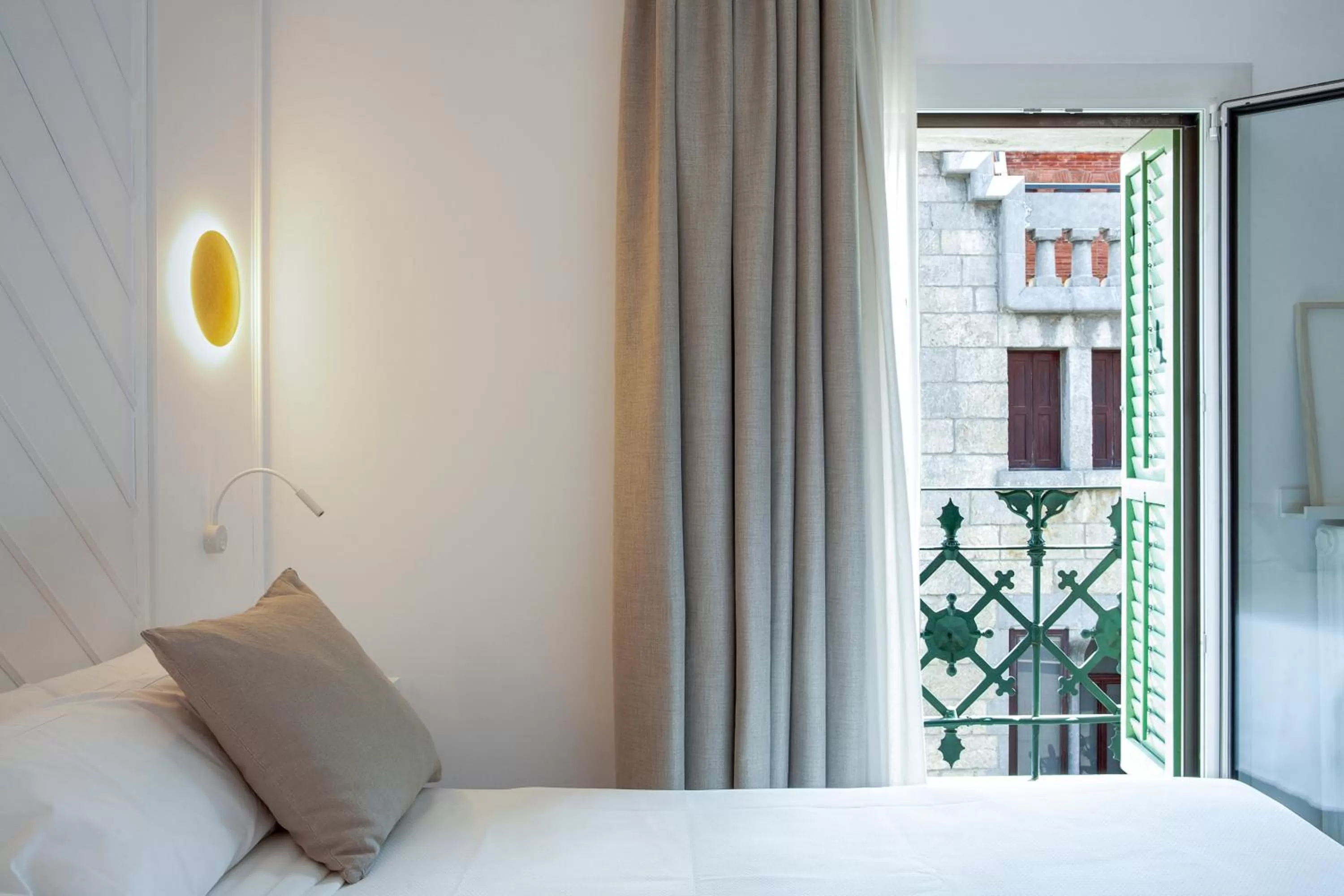 Deluxe Double or Twin Room with Views in Gaudi Hotel