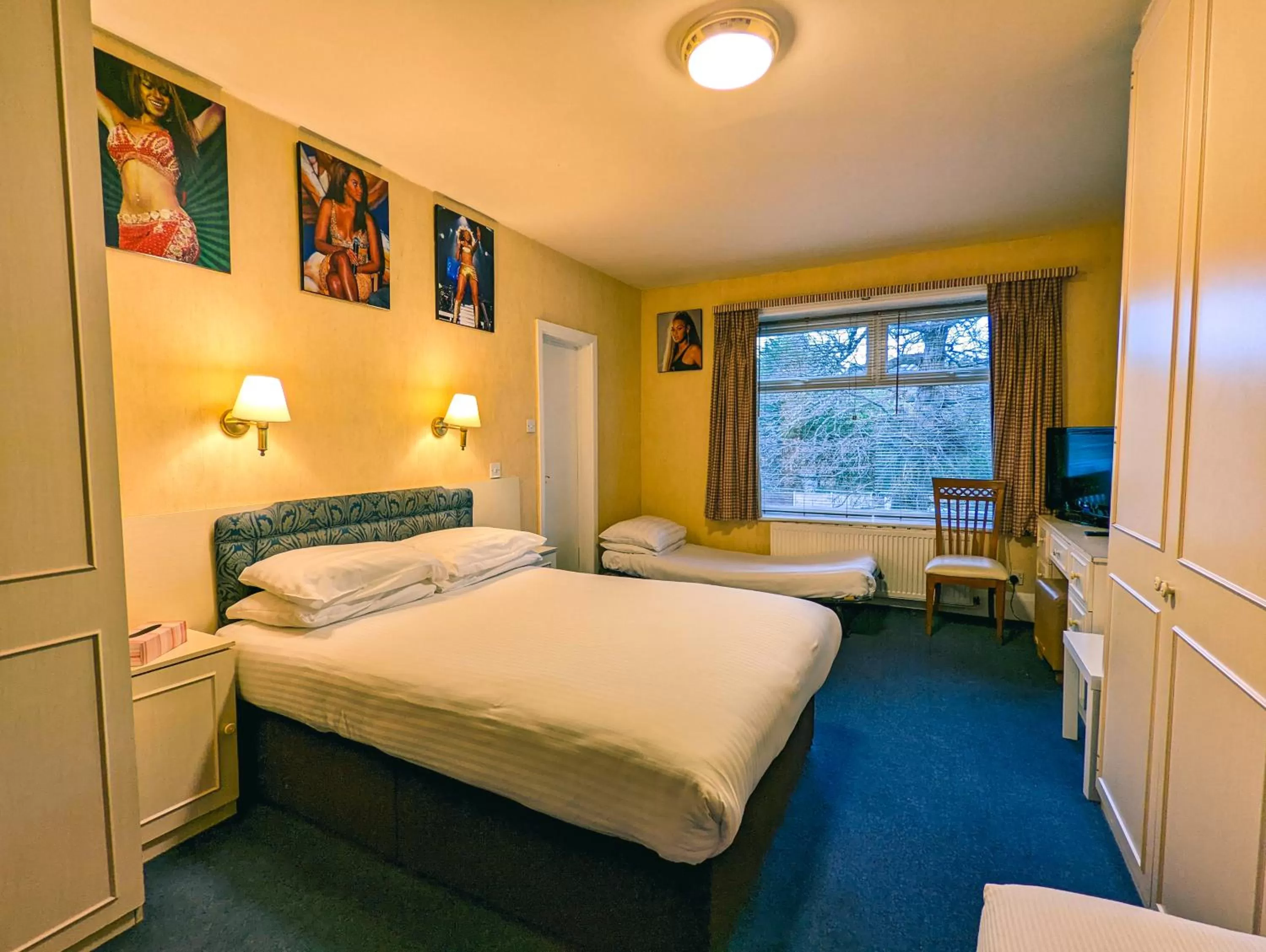 Family Room (2 Adults + 2 Children) in Hotel Celebrity Bournemouth East Cliff by Villare hotels