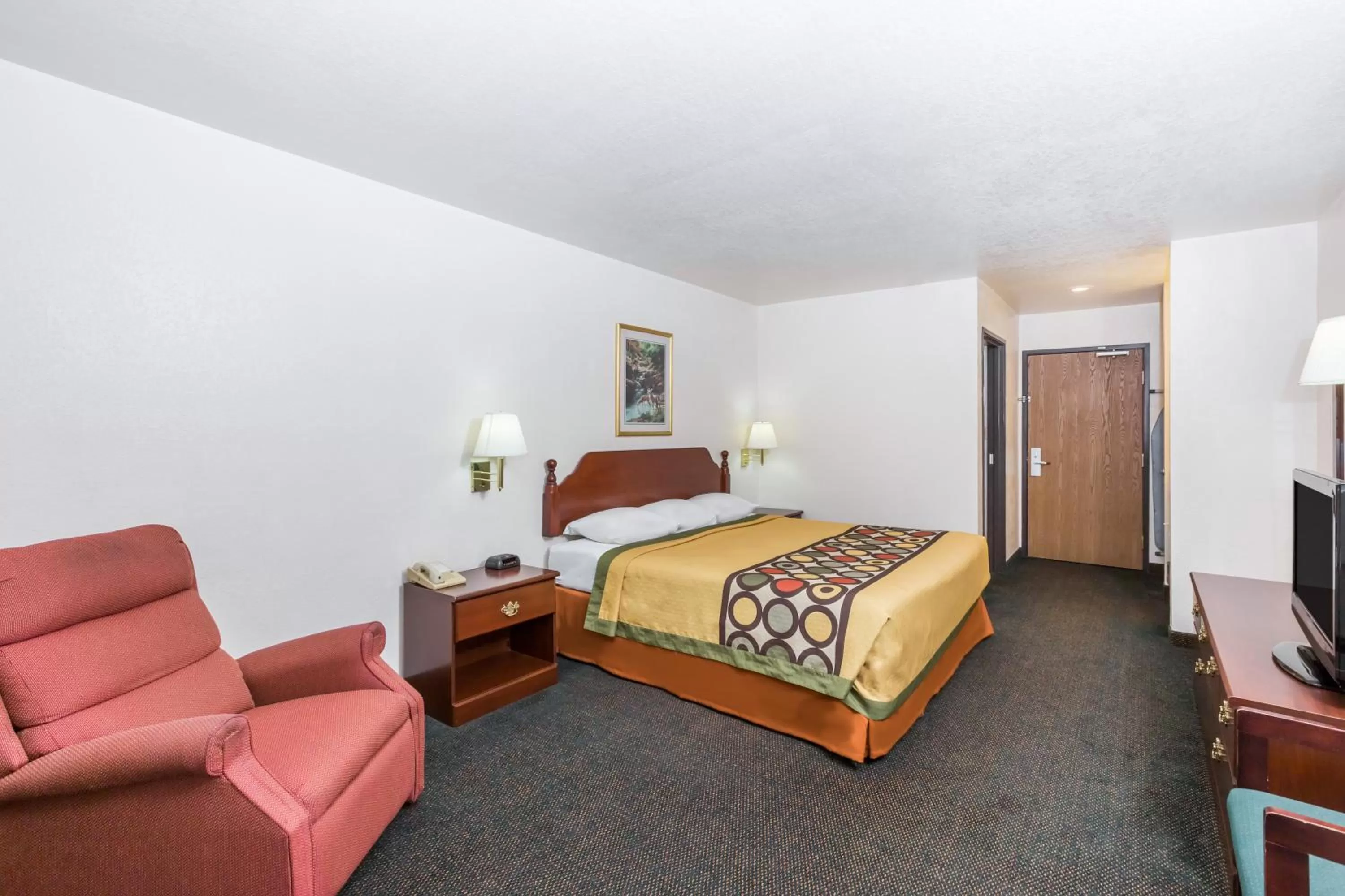 King Room - Disability Access - Non-Smoking in Super 8 by Wyndham Holton