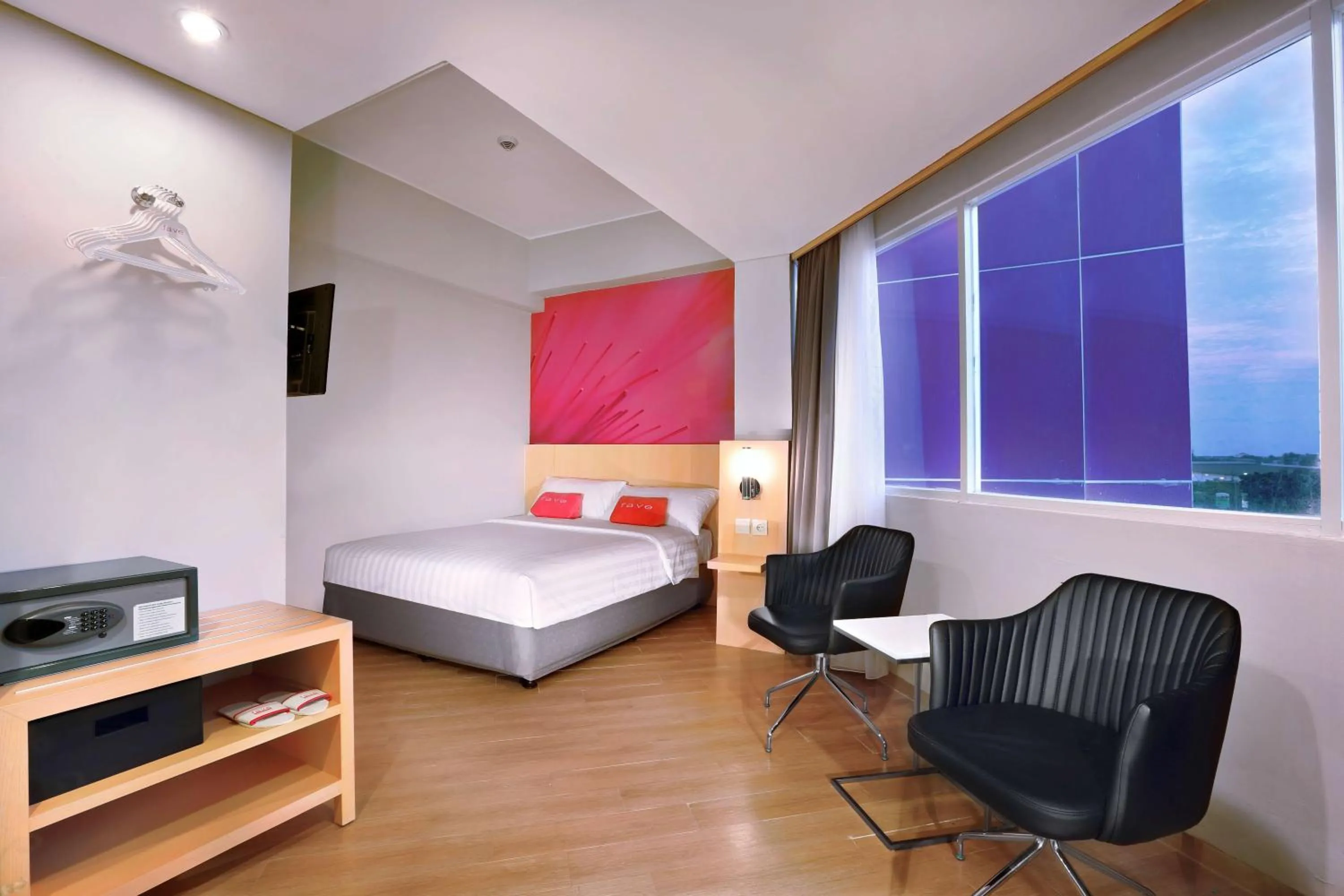 Superior Double Room in favehotel Jababeka Cikarang